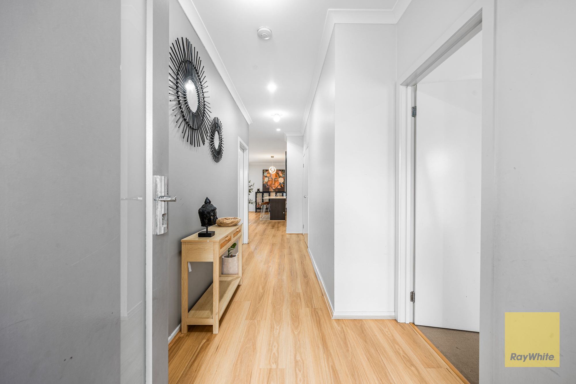 30 JAMAICA Street — photo 3 of 20