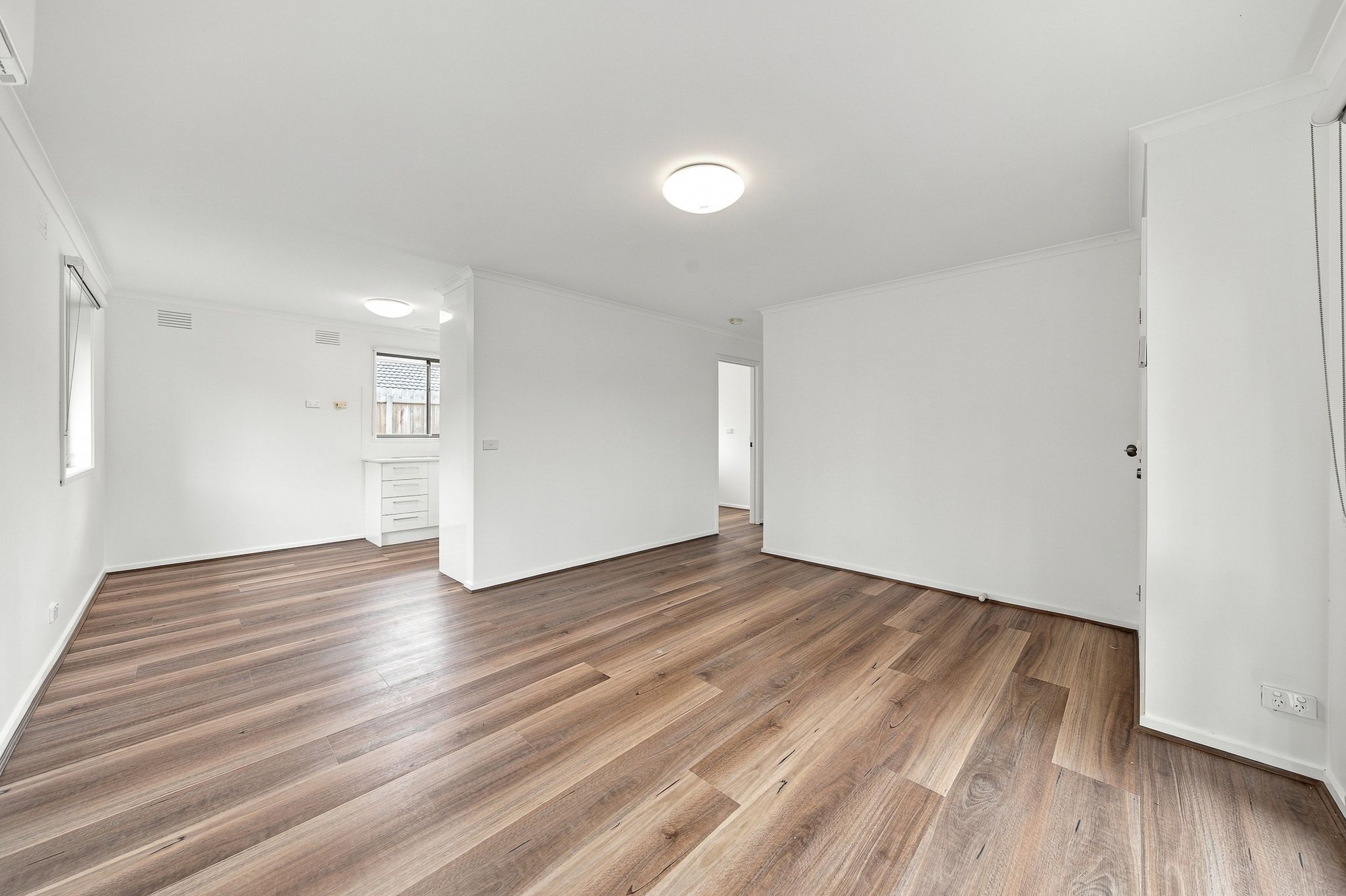 3/4 Fairfield Street — photo 3 of 10
