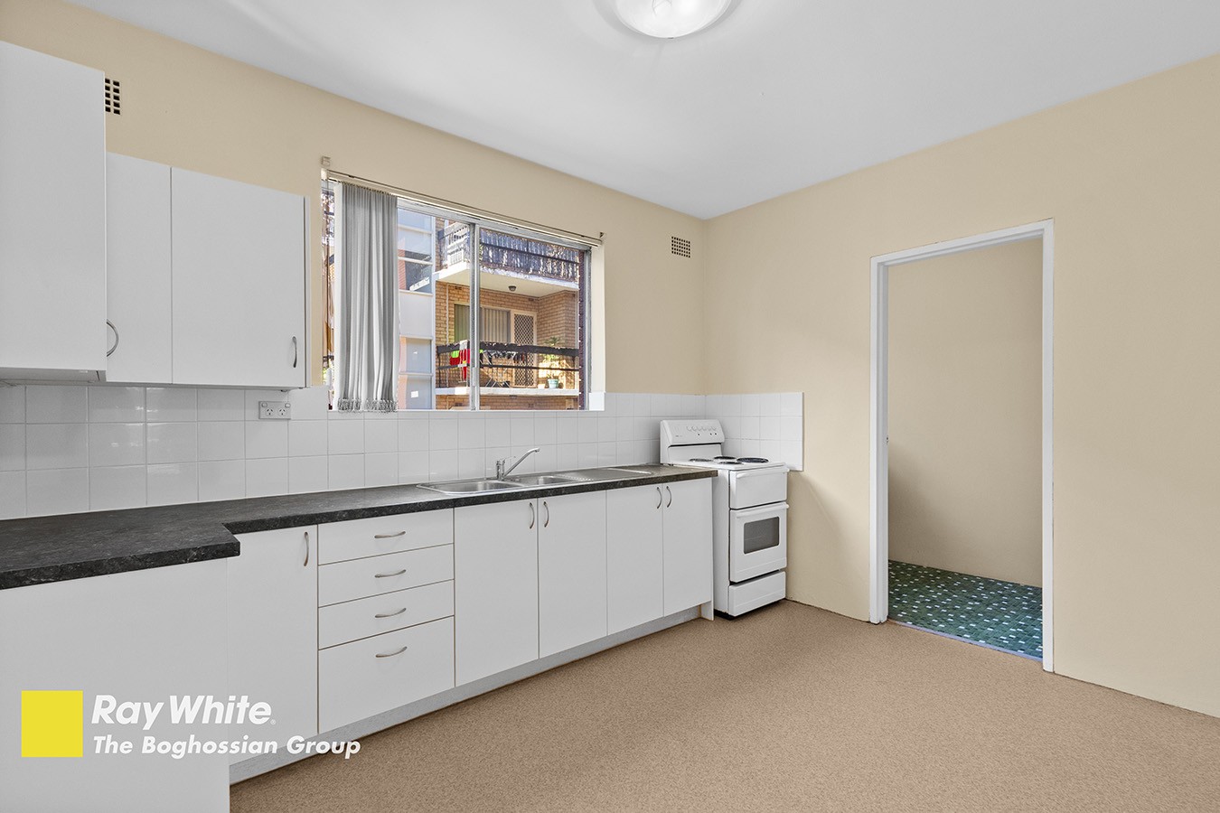 1/11 St Albans Road, Kingsgrove, NSW 2208