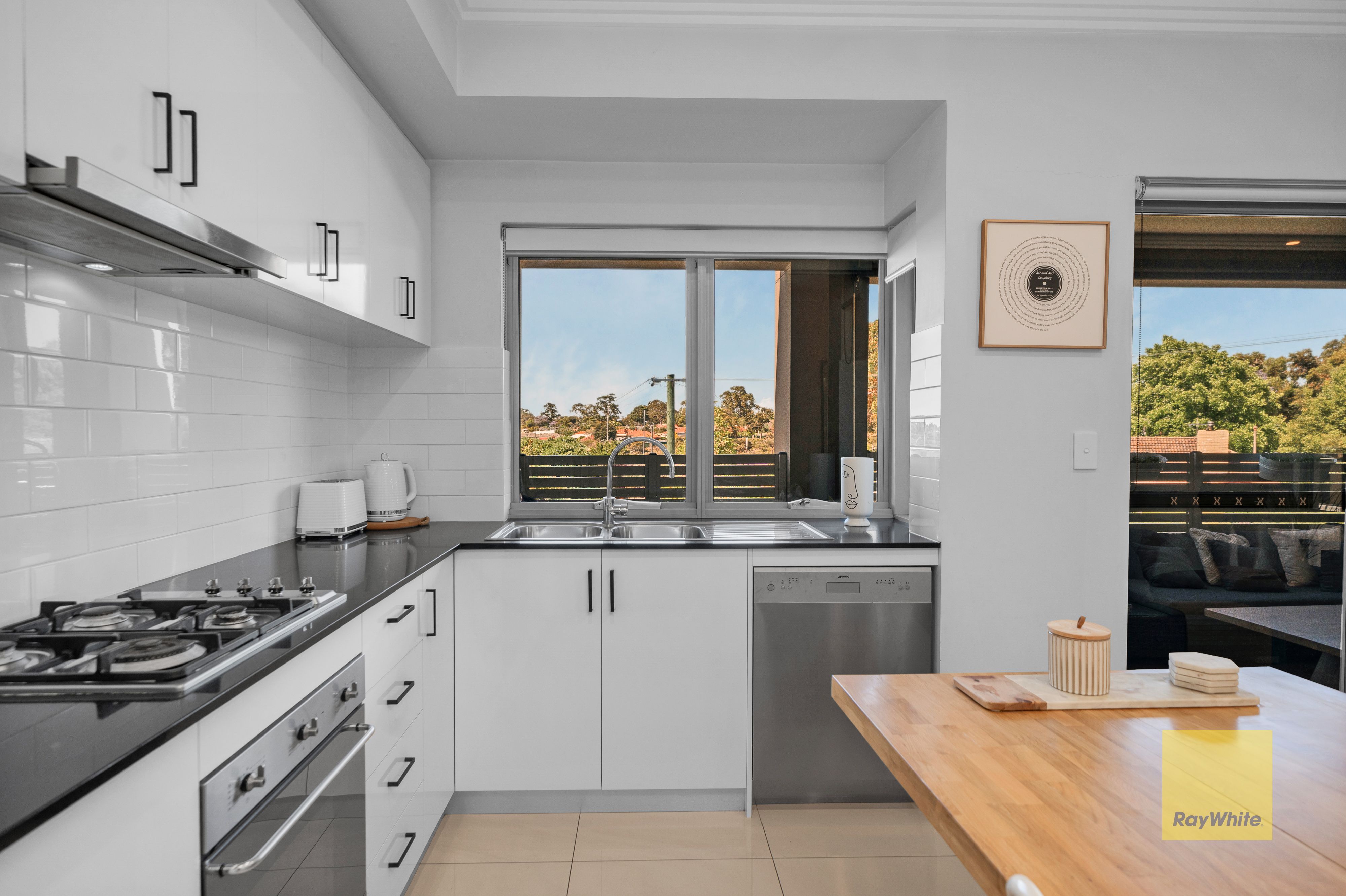 10 Peppering Way, Westminster WA 6061