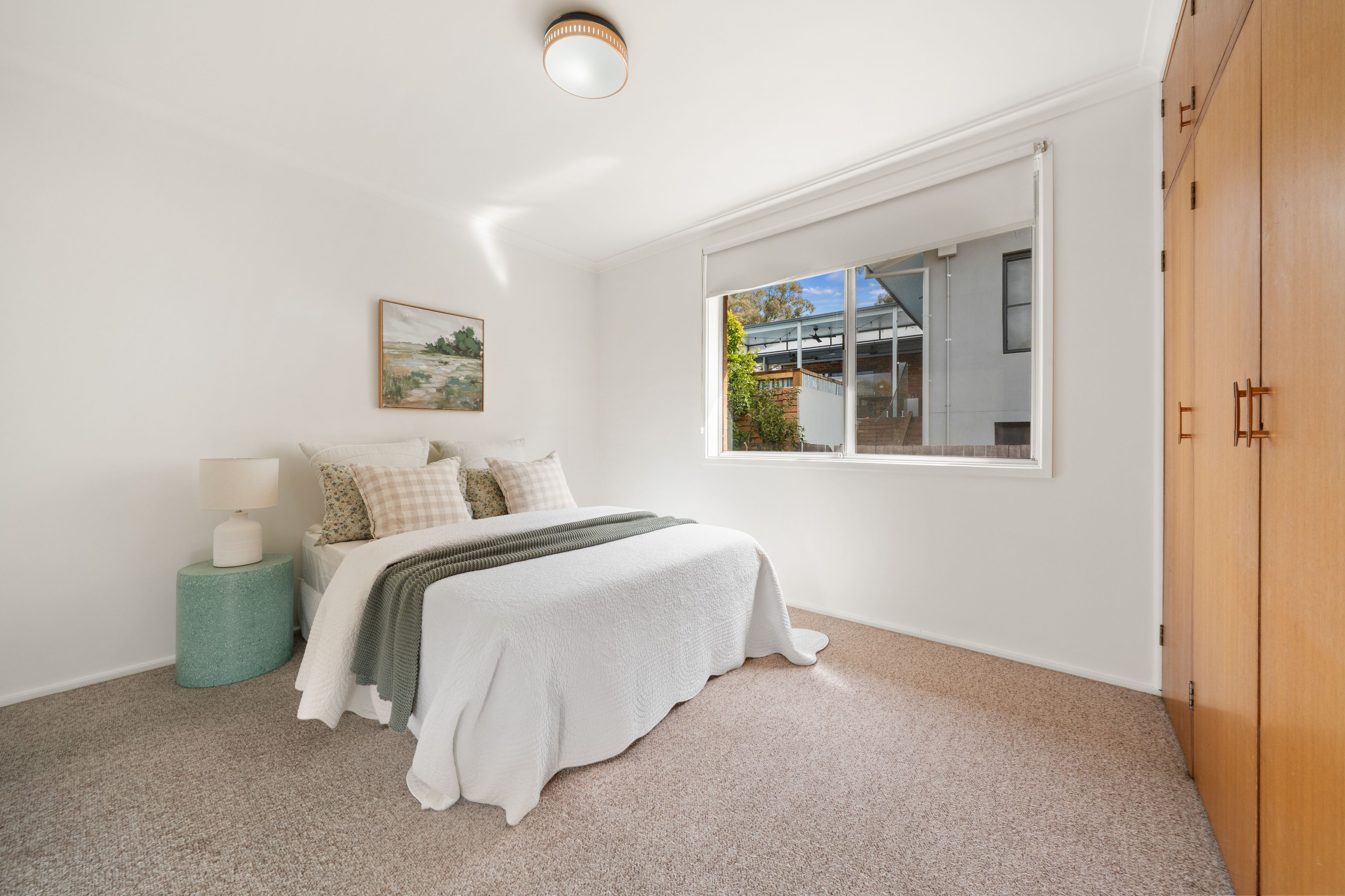 3 Bathurst Place — photo 10 of 17