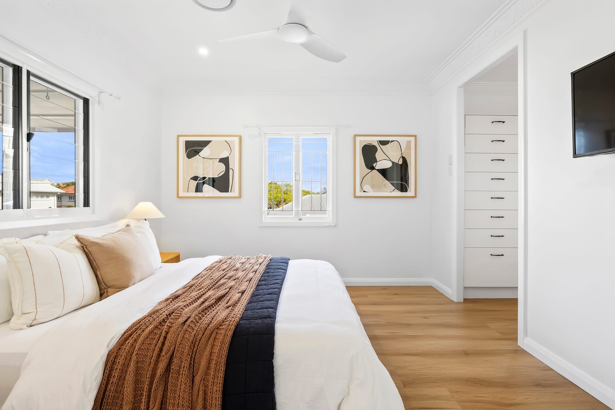 6 Broadbent Street — photo 11 of 22