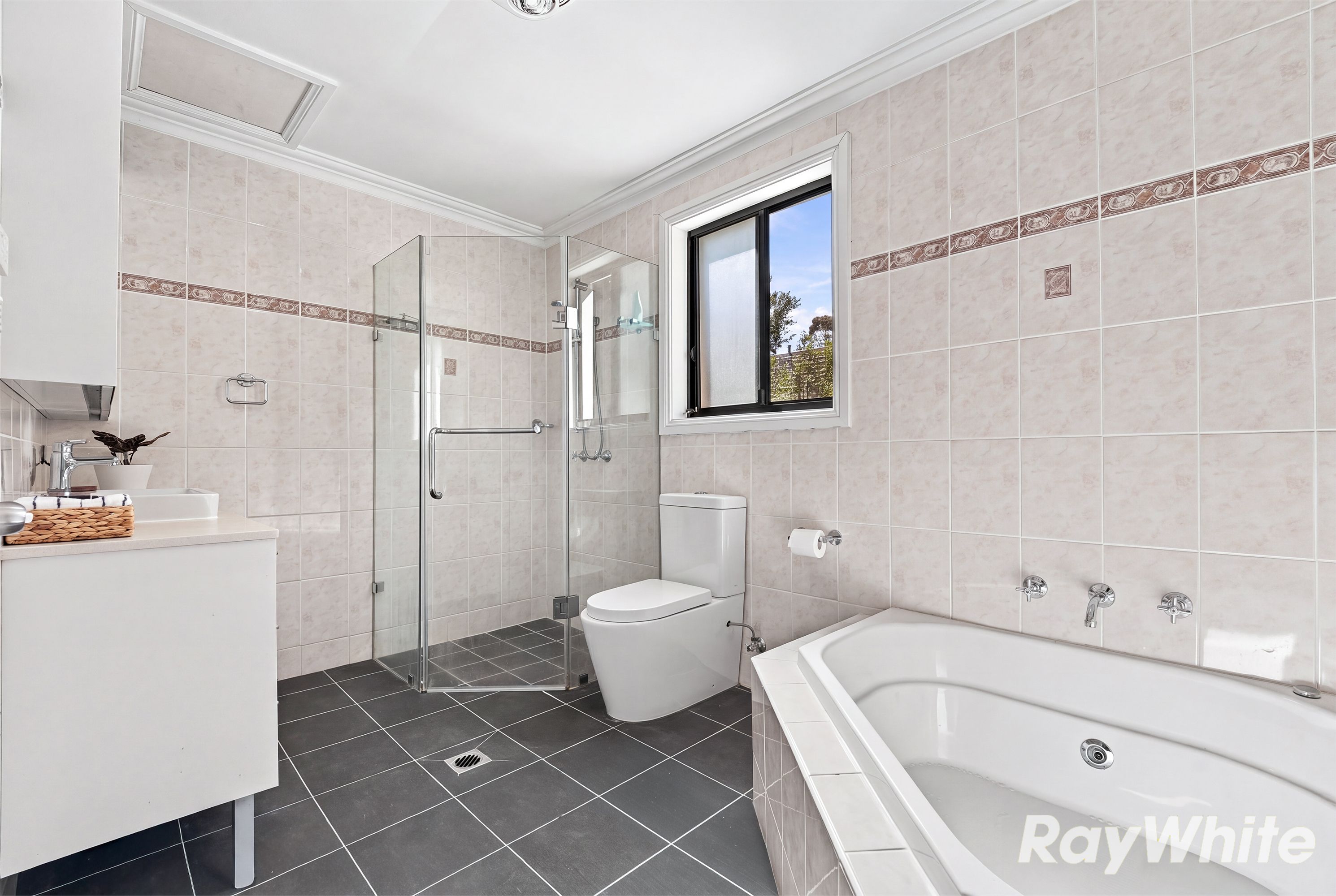 6/125-127 Bettington Road — photo 11 of 18