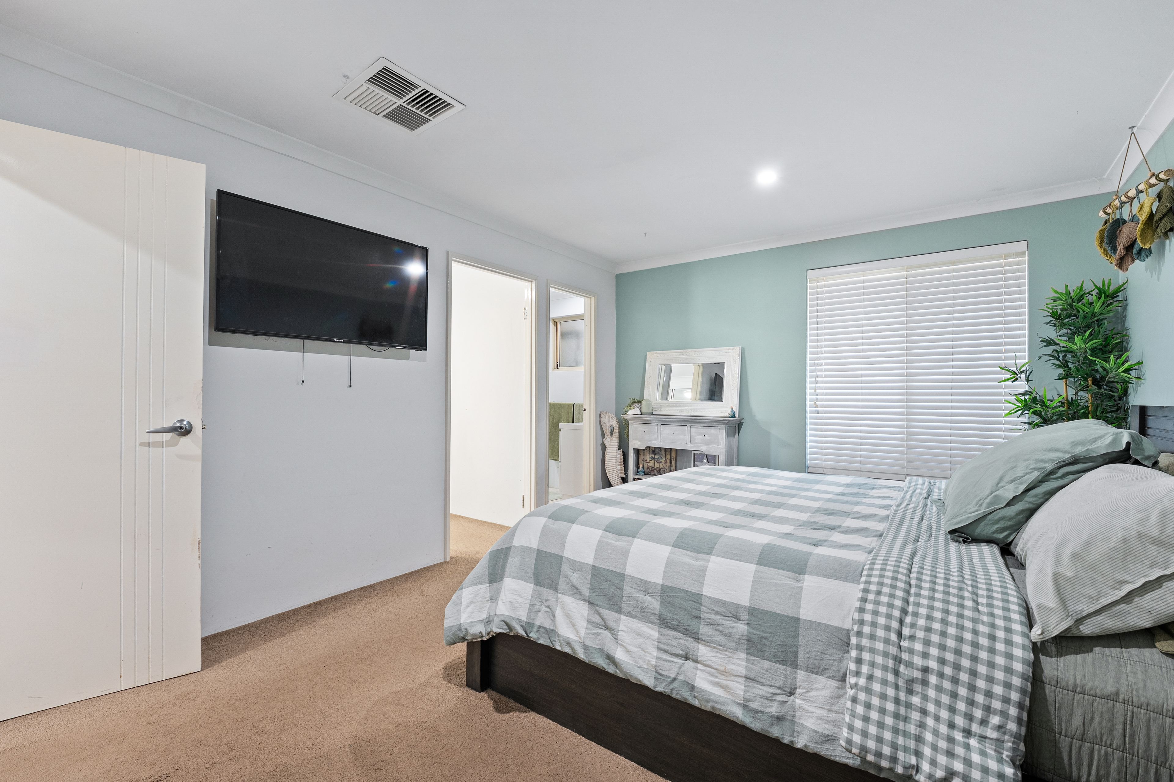 5 Tropea Place — photo 11 of 30
