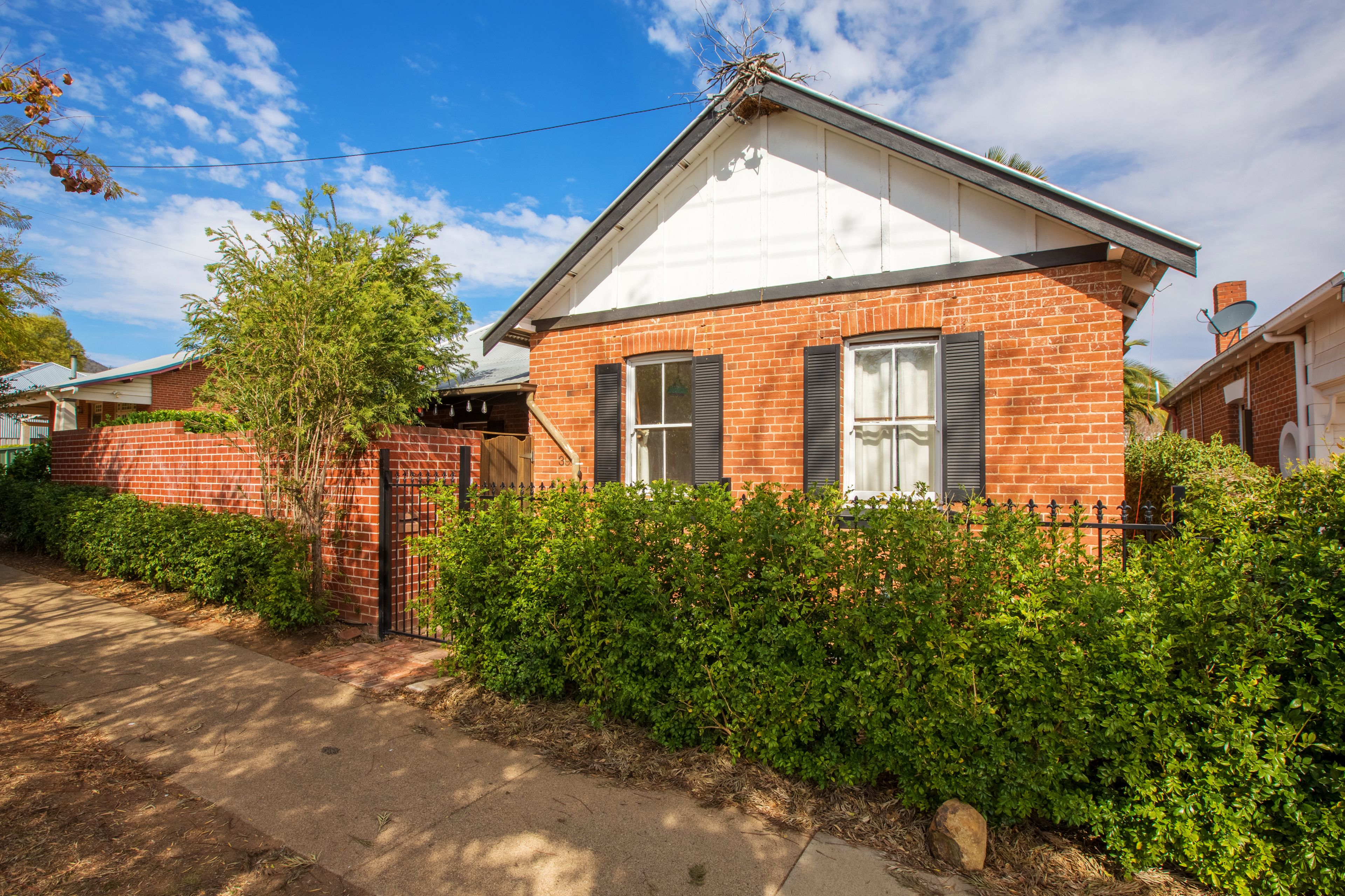 39 Bourke Street, Tamworth NSW 2340