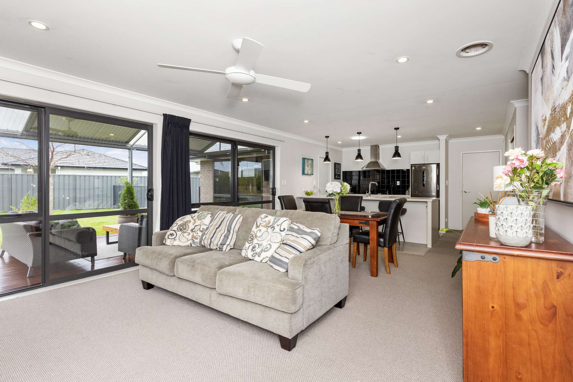 19 Taieri Place photo 4