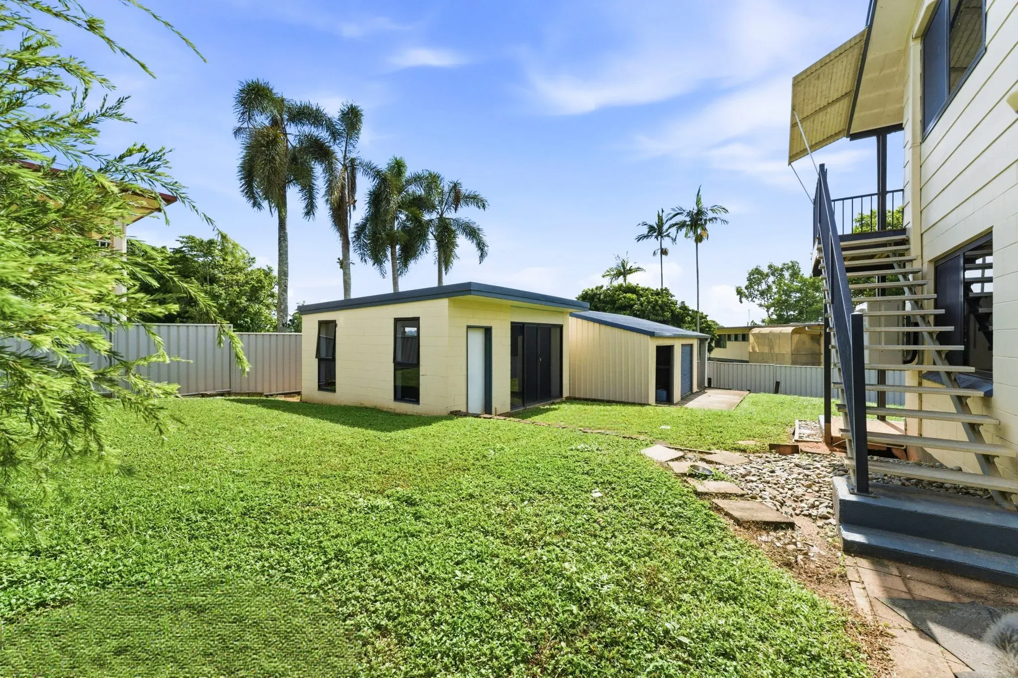 6 Helen Close — photo 15 of 20