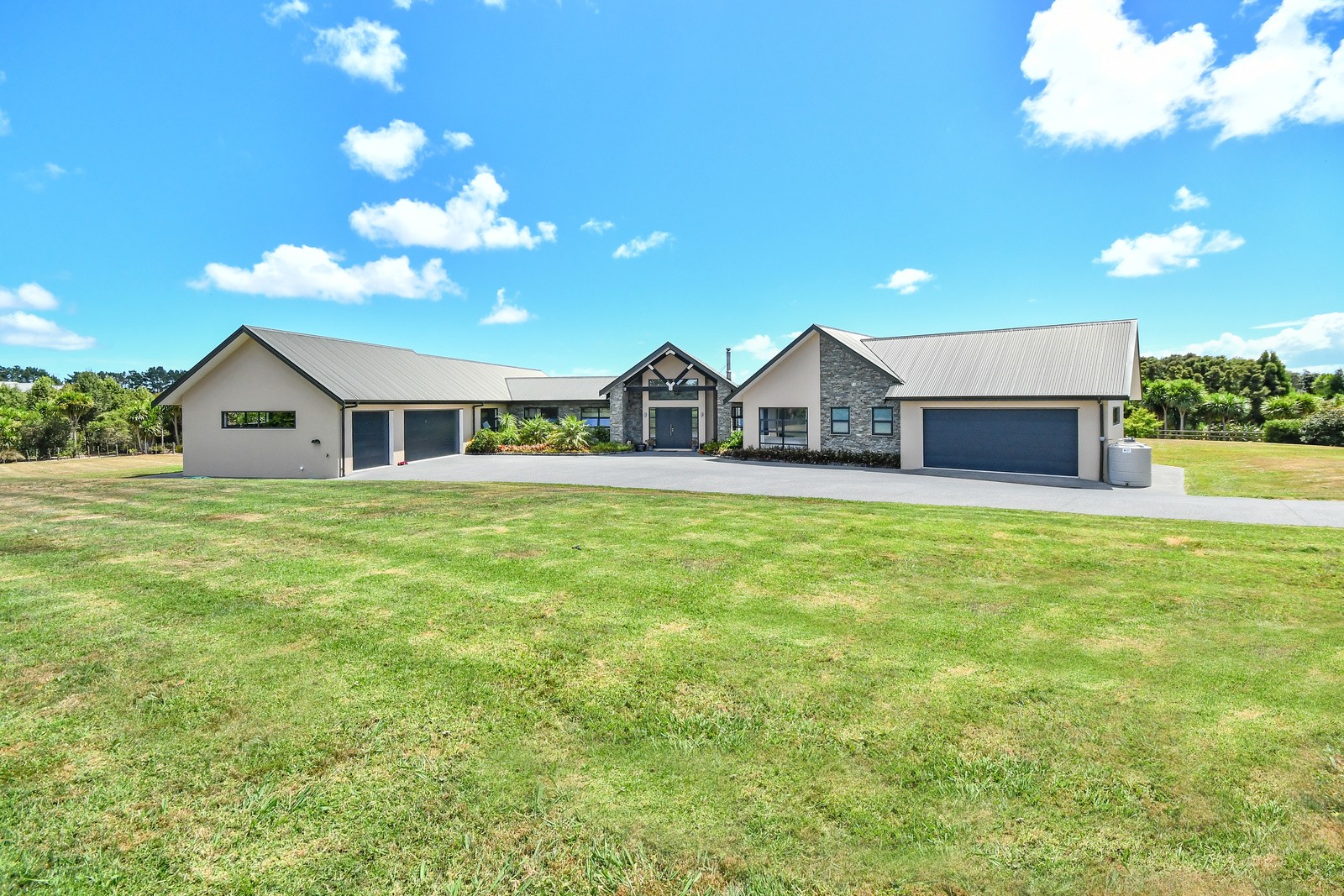 64 Bushlake Way, Kingseat, Papakura