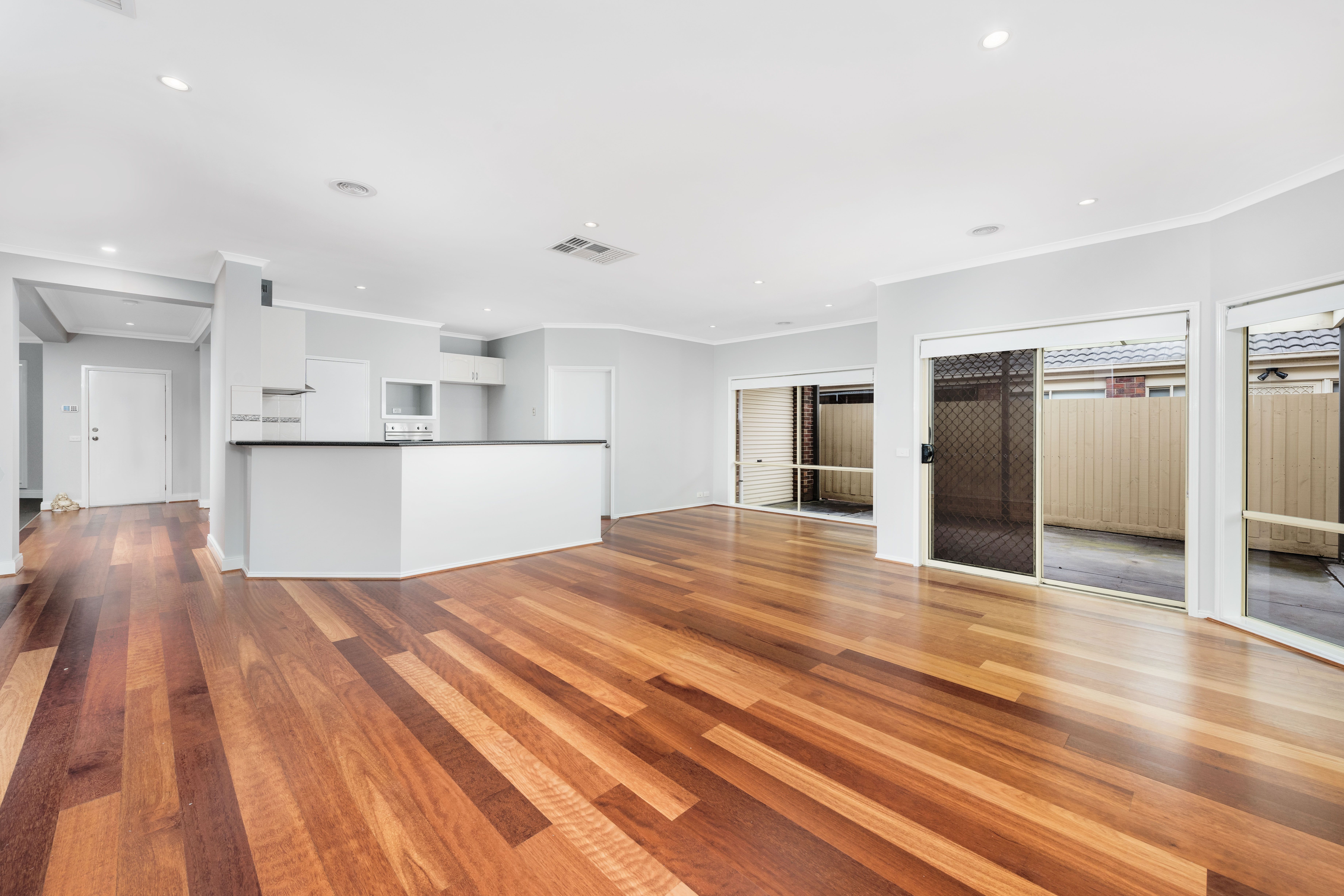 13 Cartier Way, South Morang, VIC 3752
