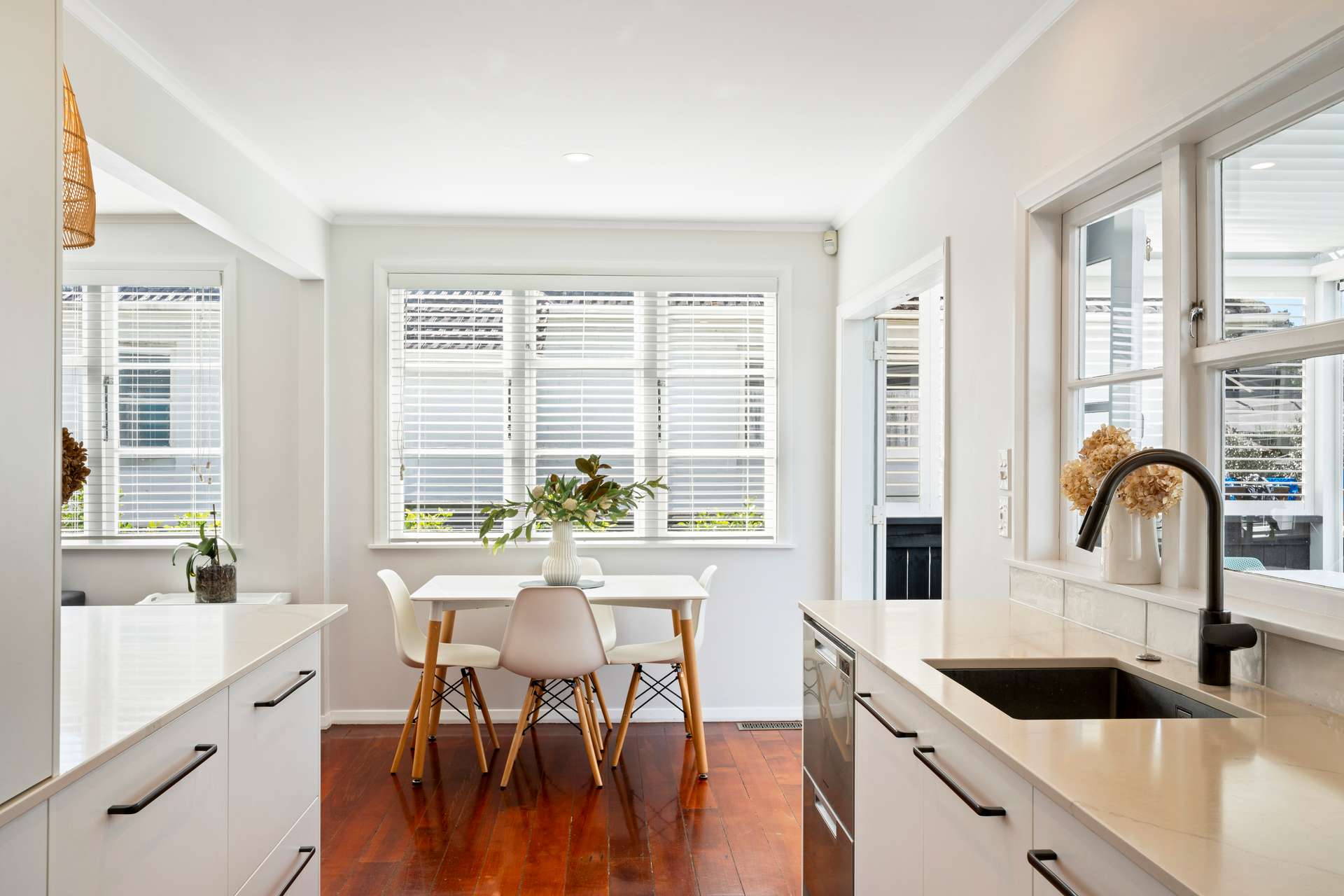 5 Curzon Street photo 4