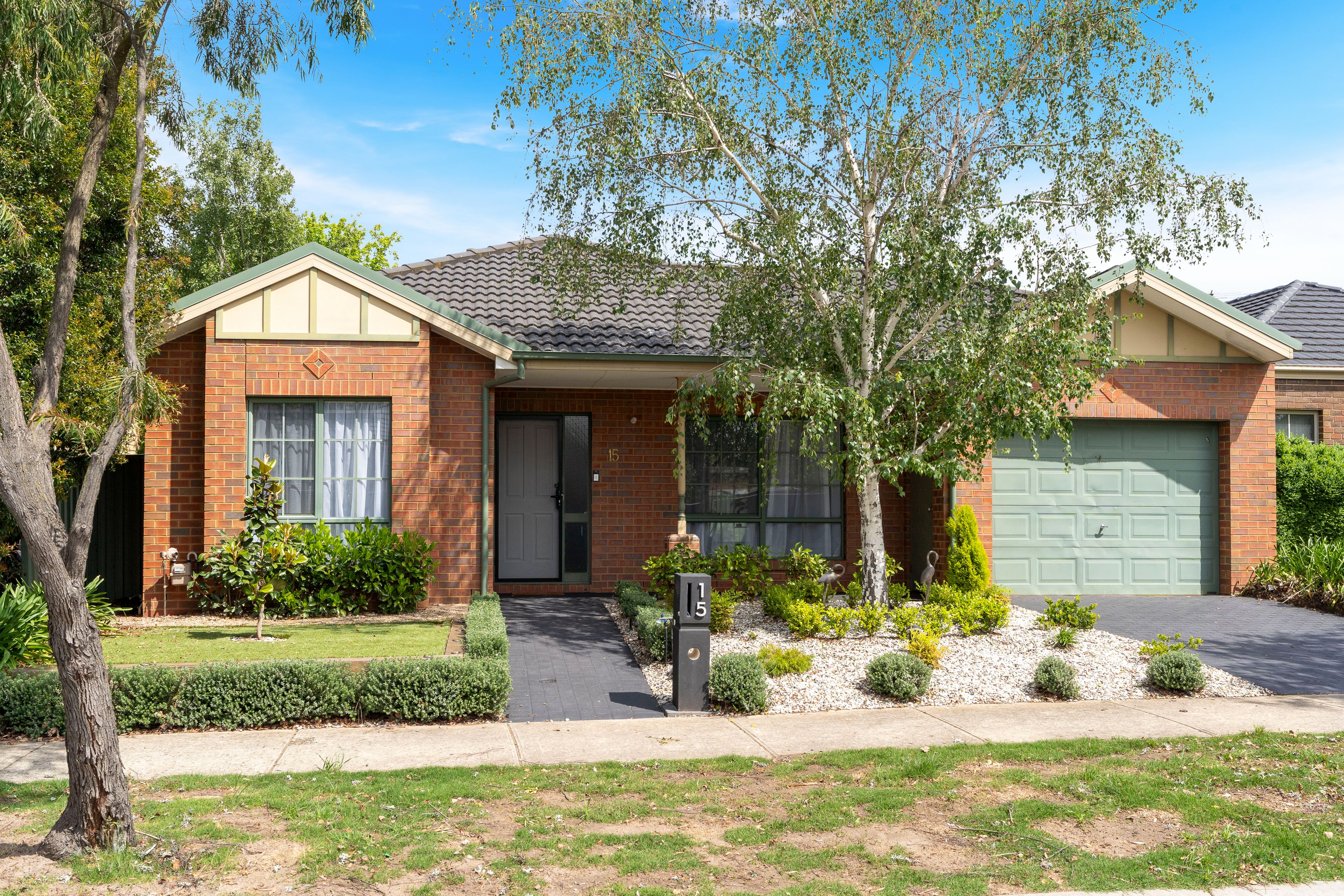 15 Swinburne Close , Craigieburn VIC 3064