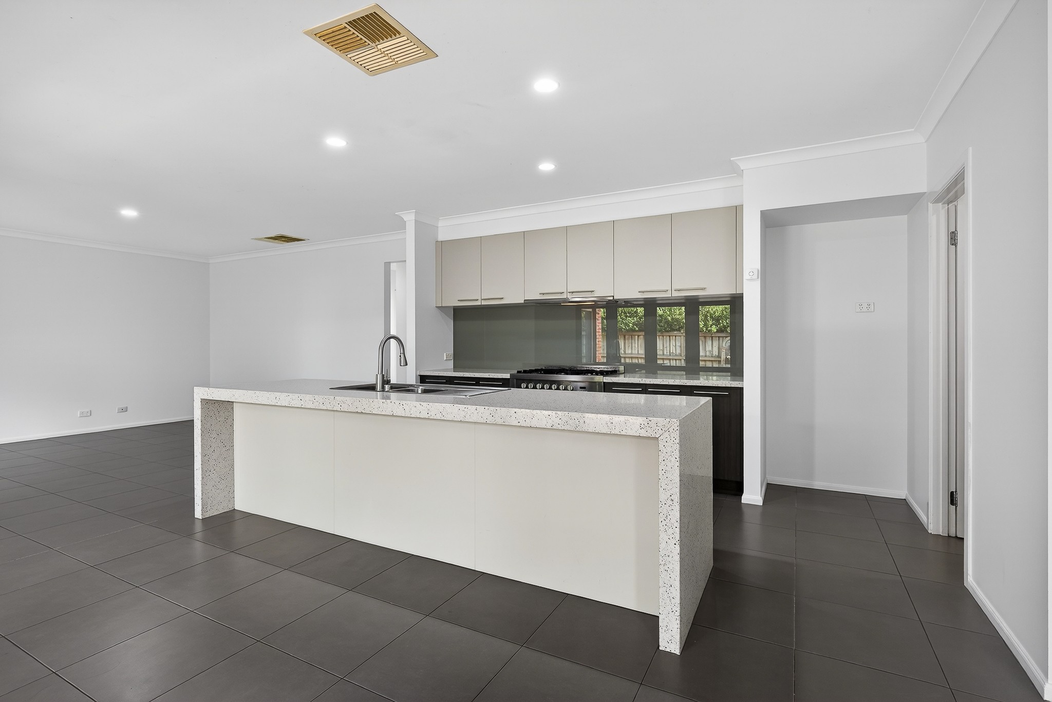 7 Lisa Avenue, Pakenham, VIC 3810