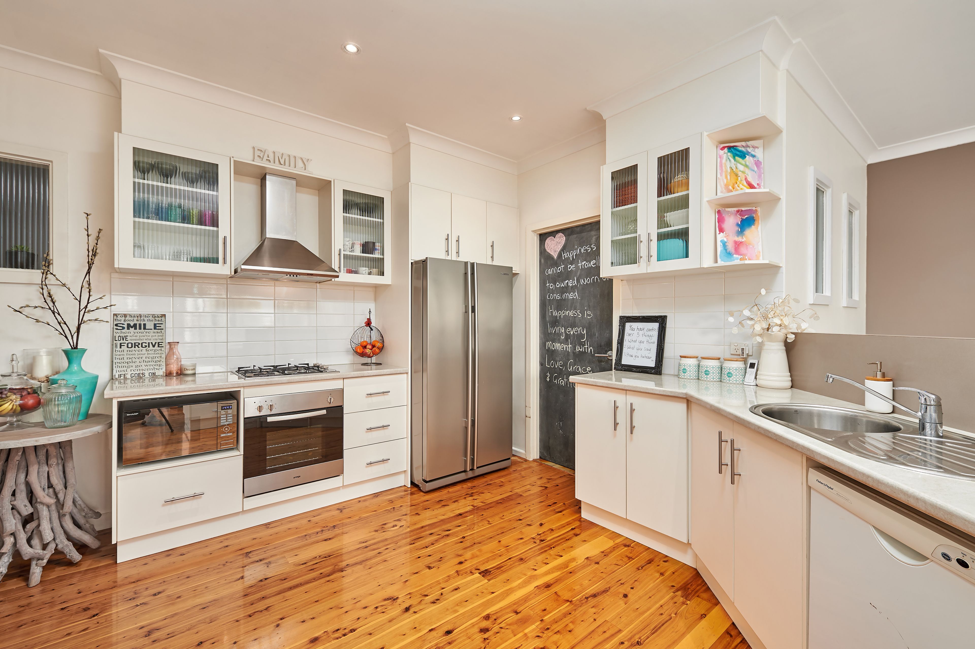 70 Mitchelmore Street, Turvey Park, NSW 2650