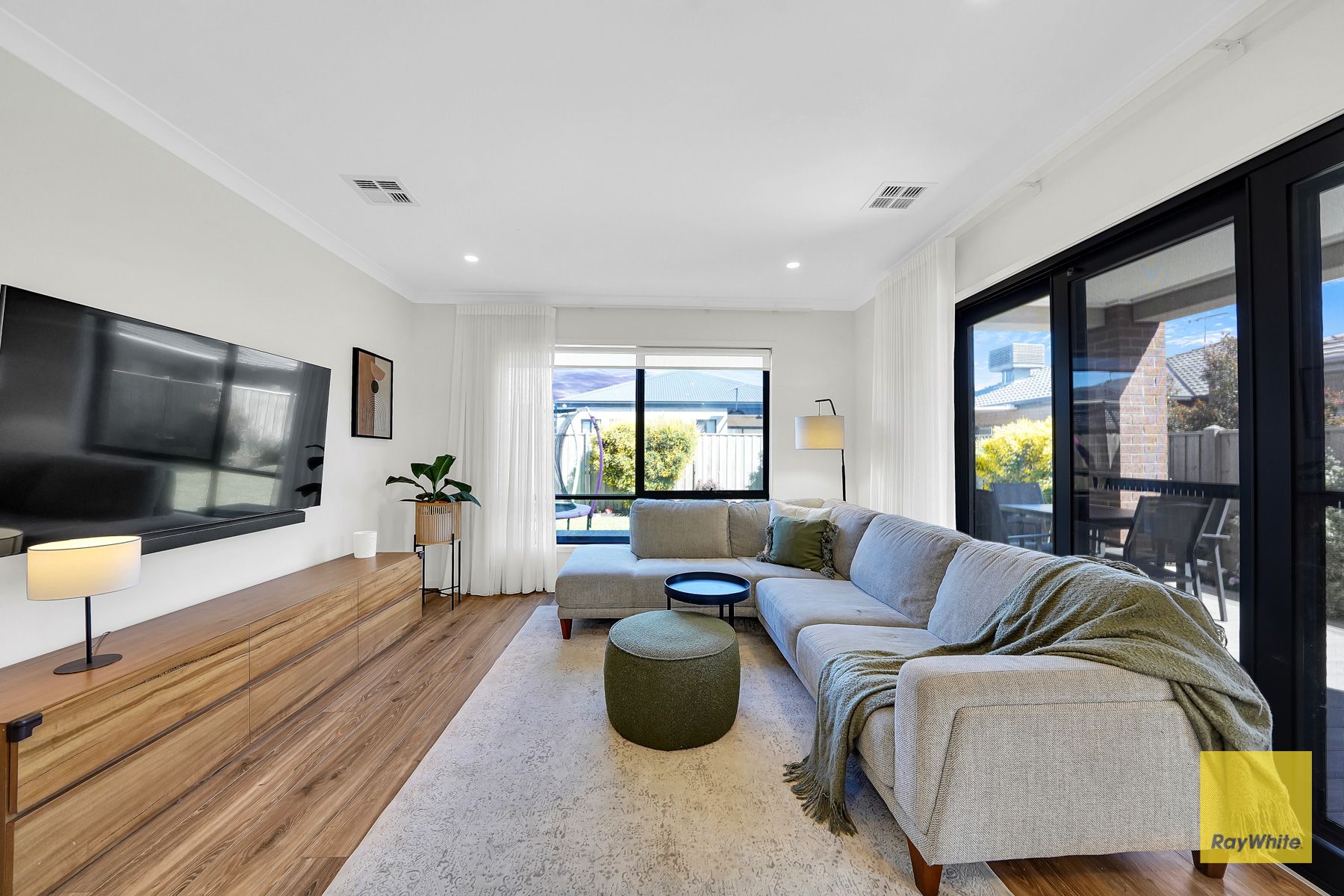 11 Harris Street — photo 10 of 25