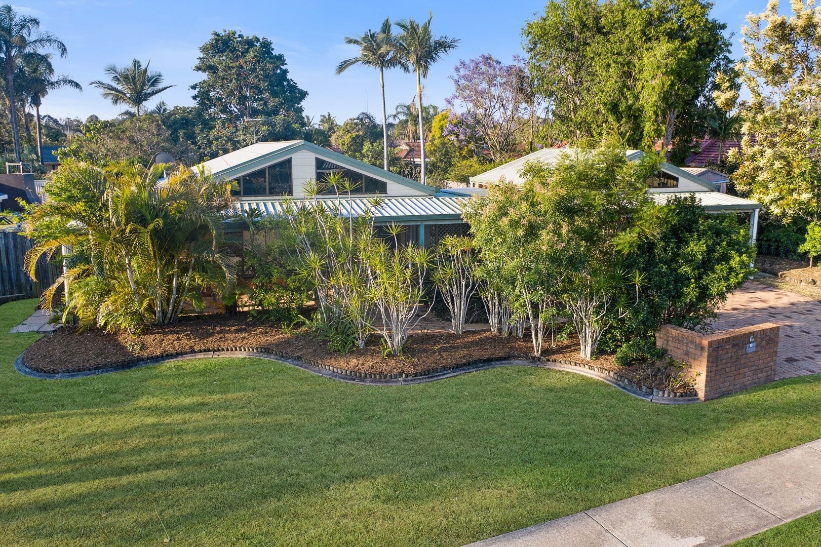 16 Edenlea Drive, Meadowbrook, QLD 4131