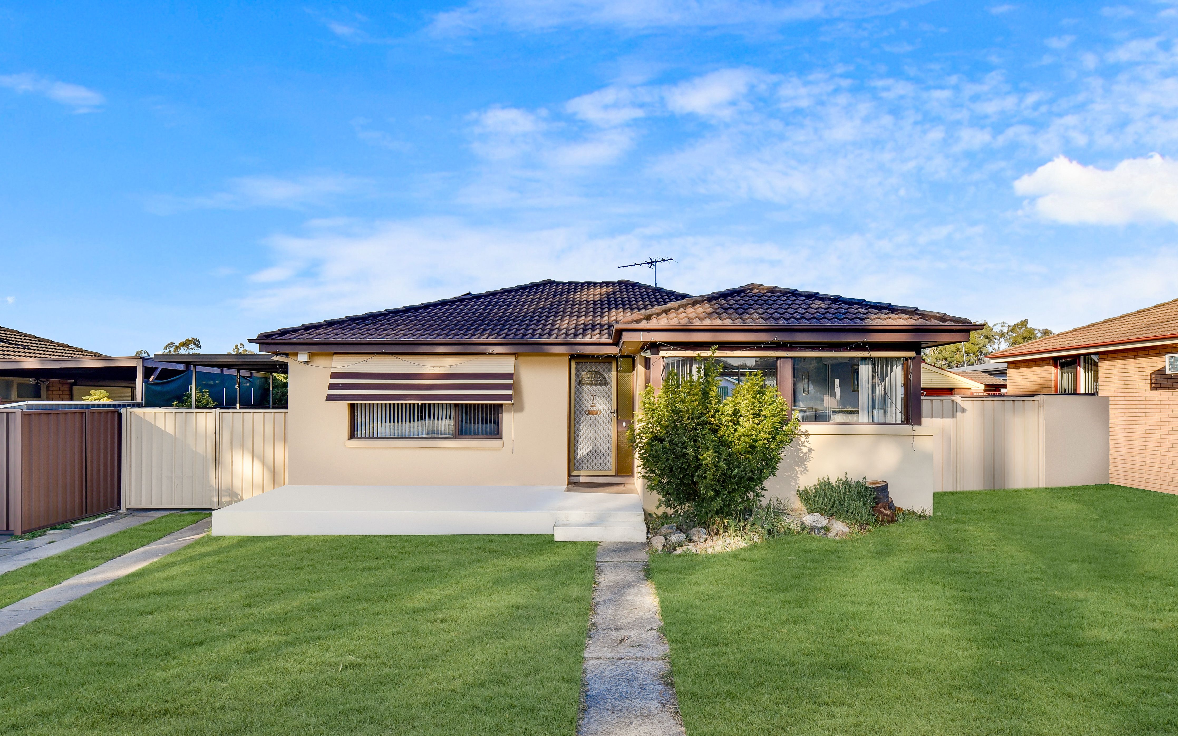 4 Kullaroo Avenue, Bradbury NSW 2560