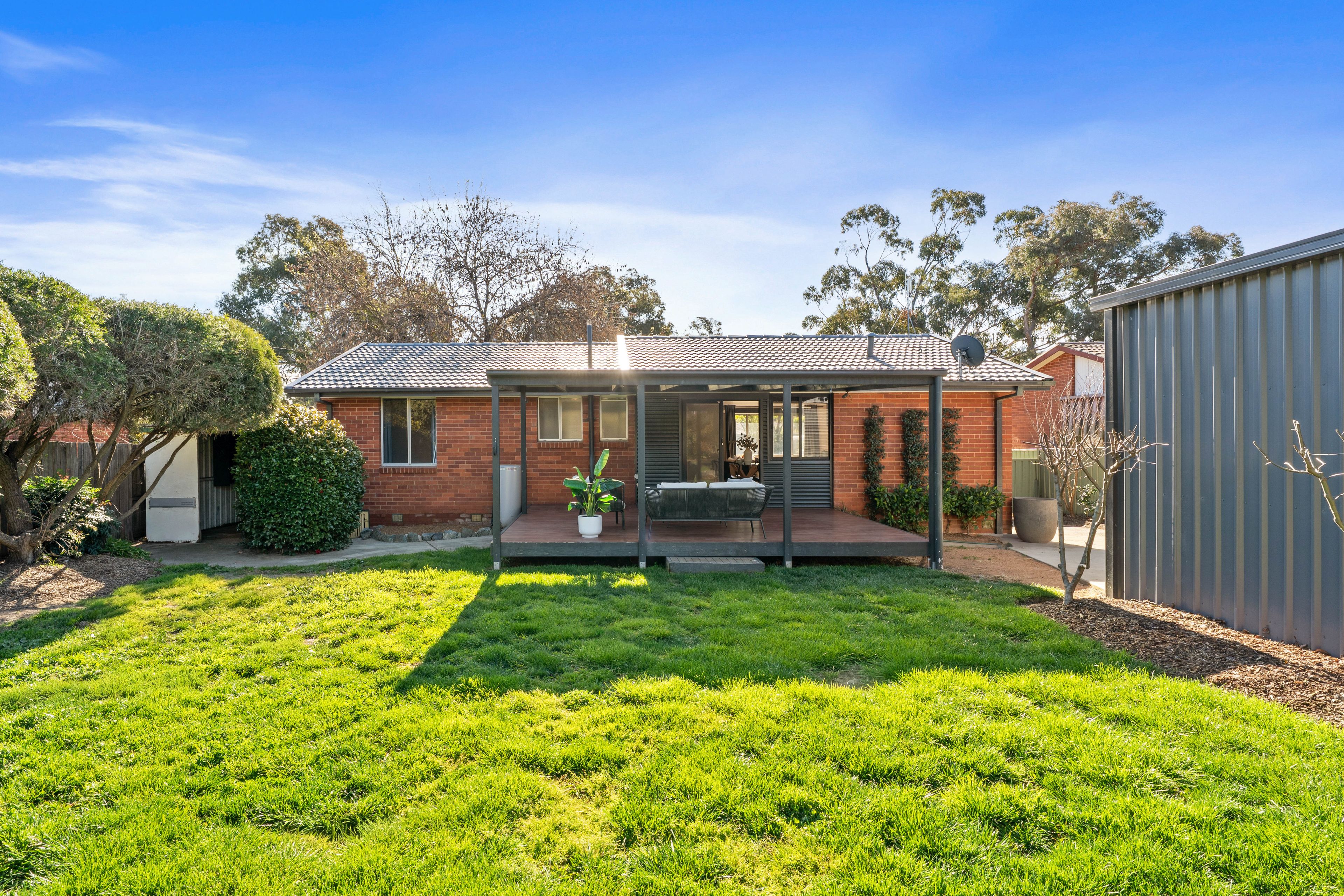 18 Stretton Crescent — photo 18 of 20