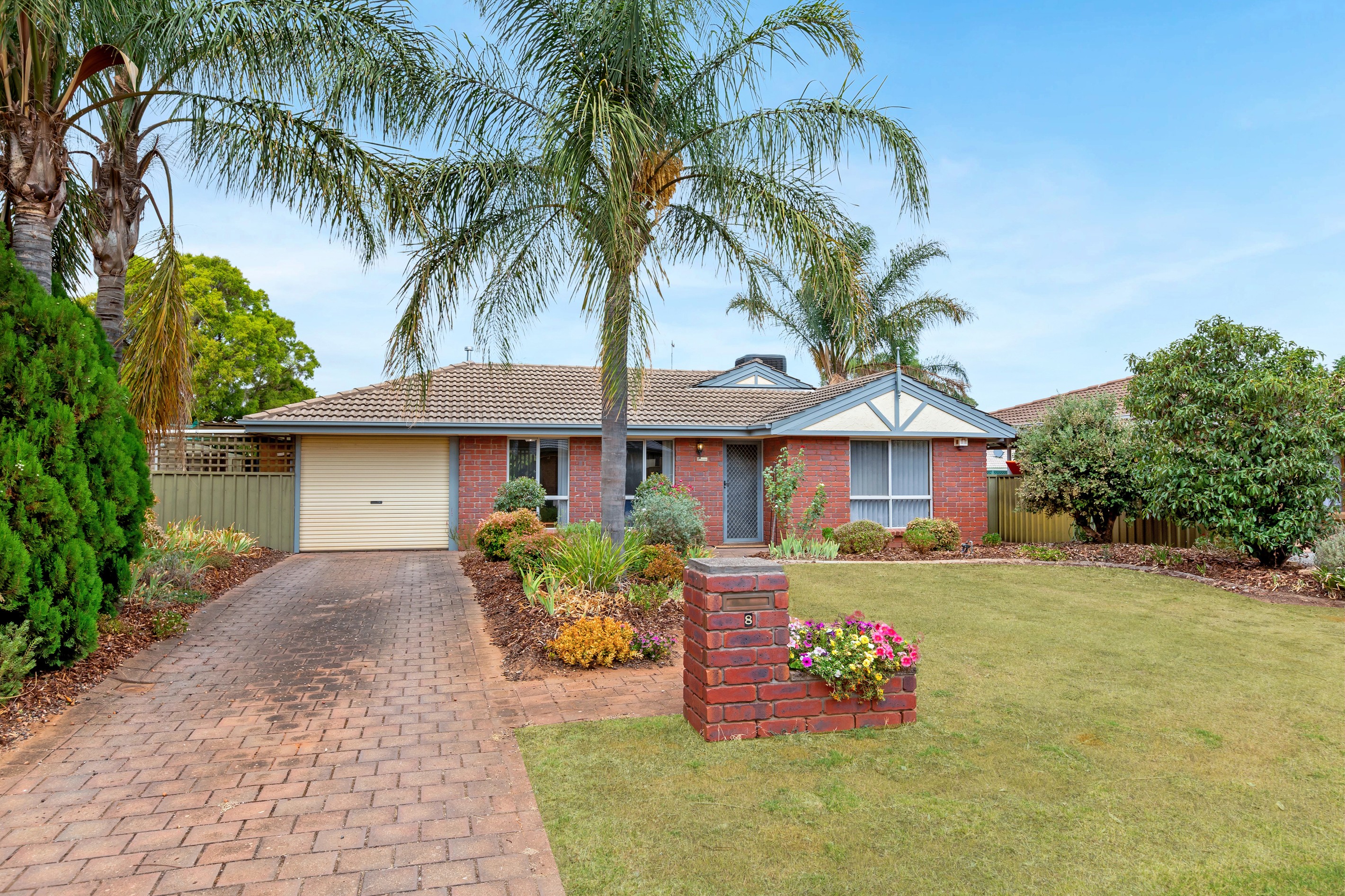 8 Pinicle Court, Andrews Farm, SA 5114