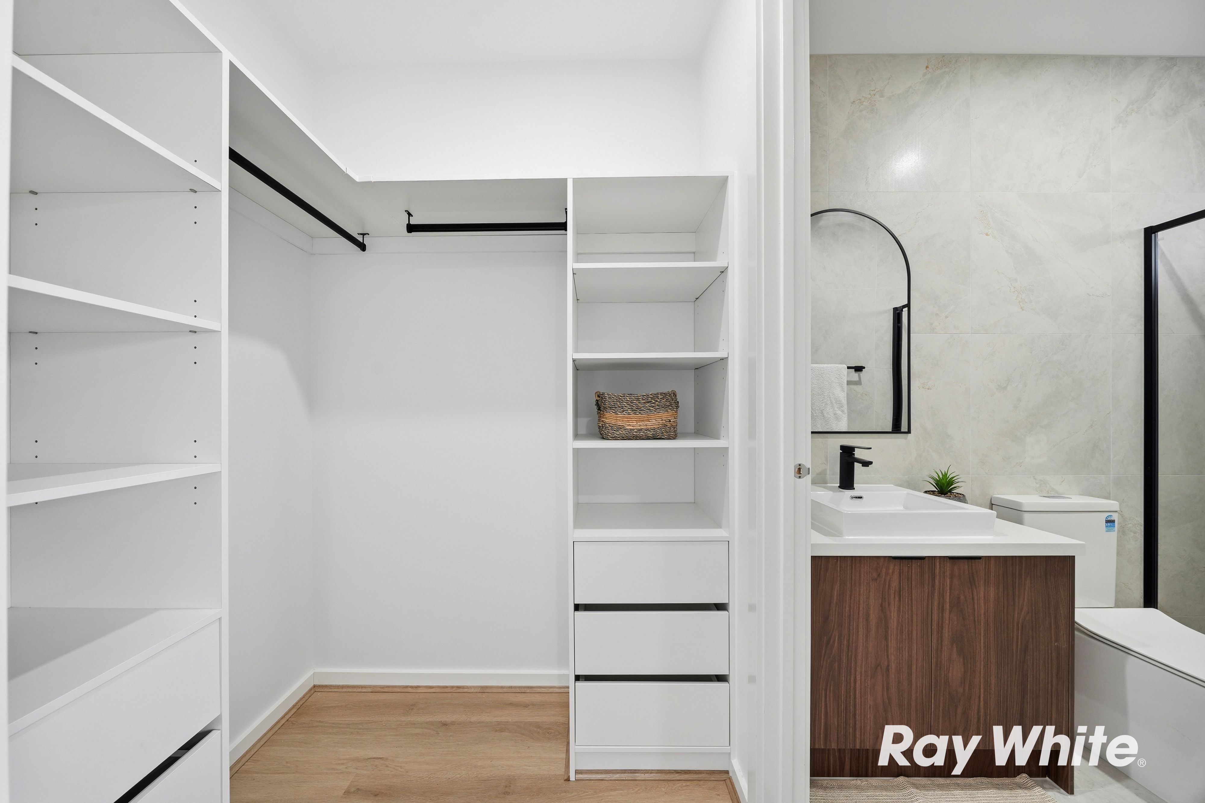 8 Adriana Street — photo 10 of 13