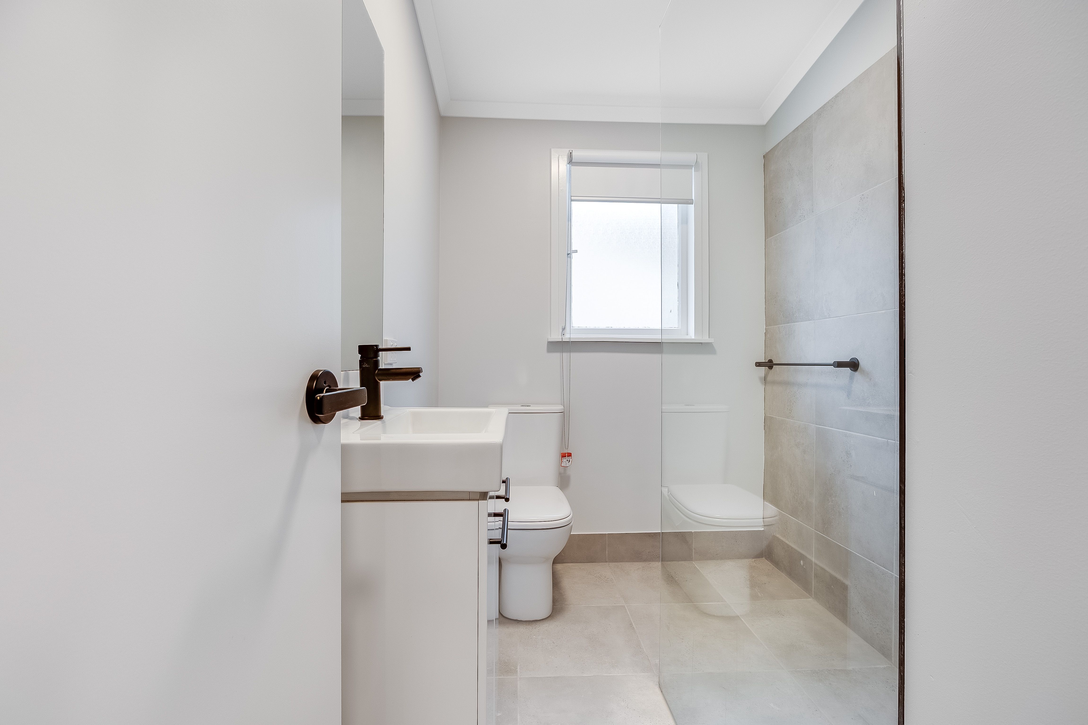 900 Captain Cook Drive — photo 6 of 12