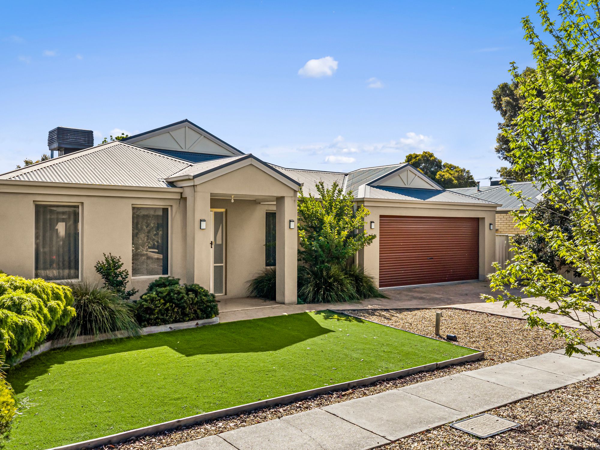 14 Schulz Street — photo 2 of 16