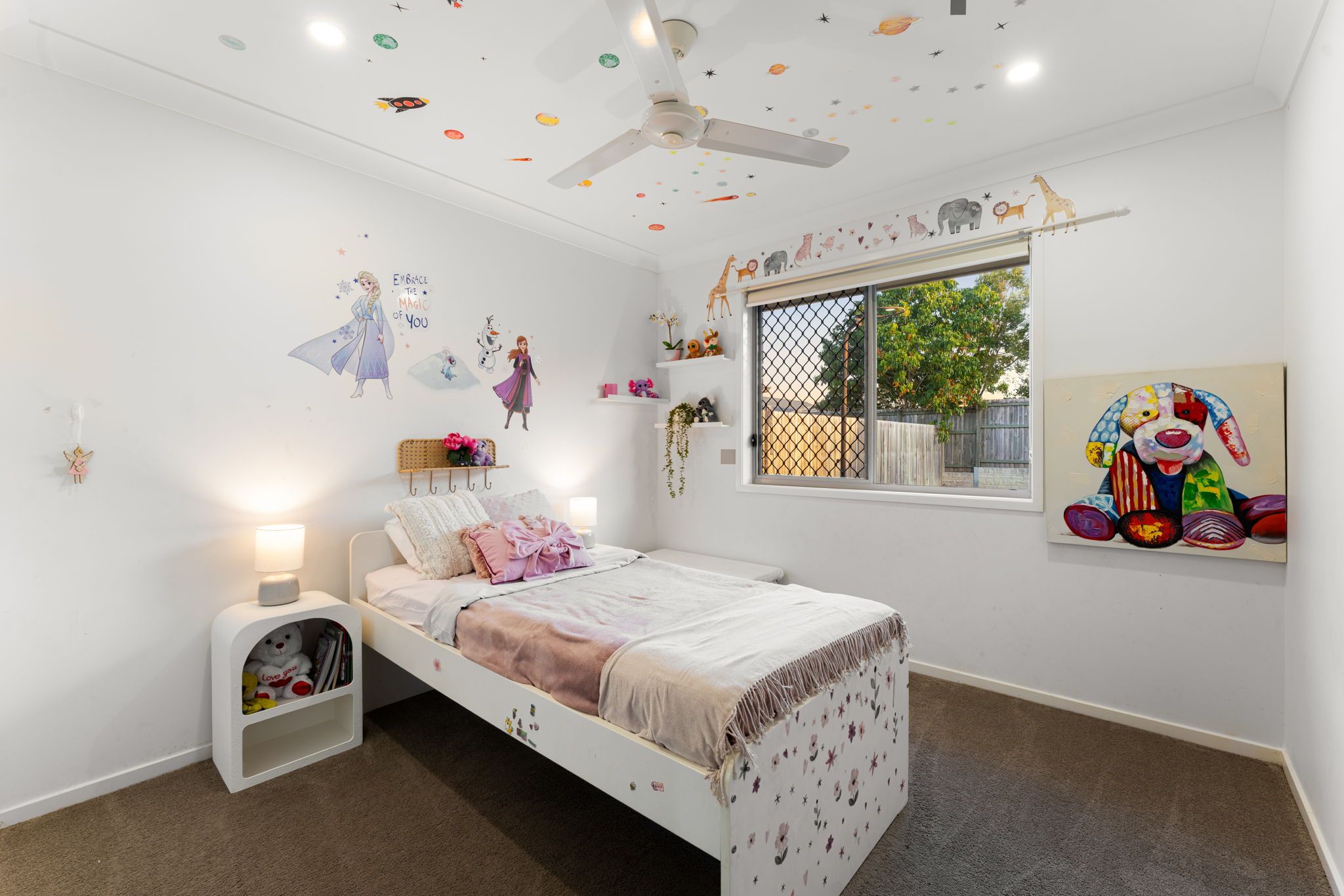 25 Mount Cooroora Street — photo 3 of 29