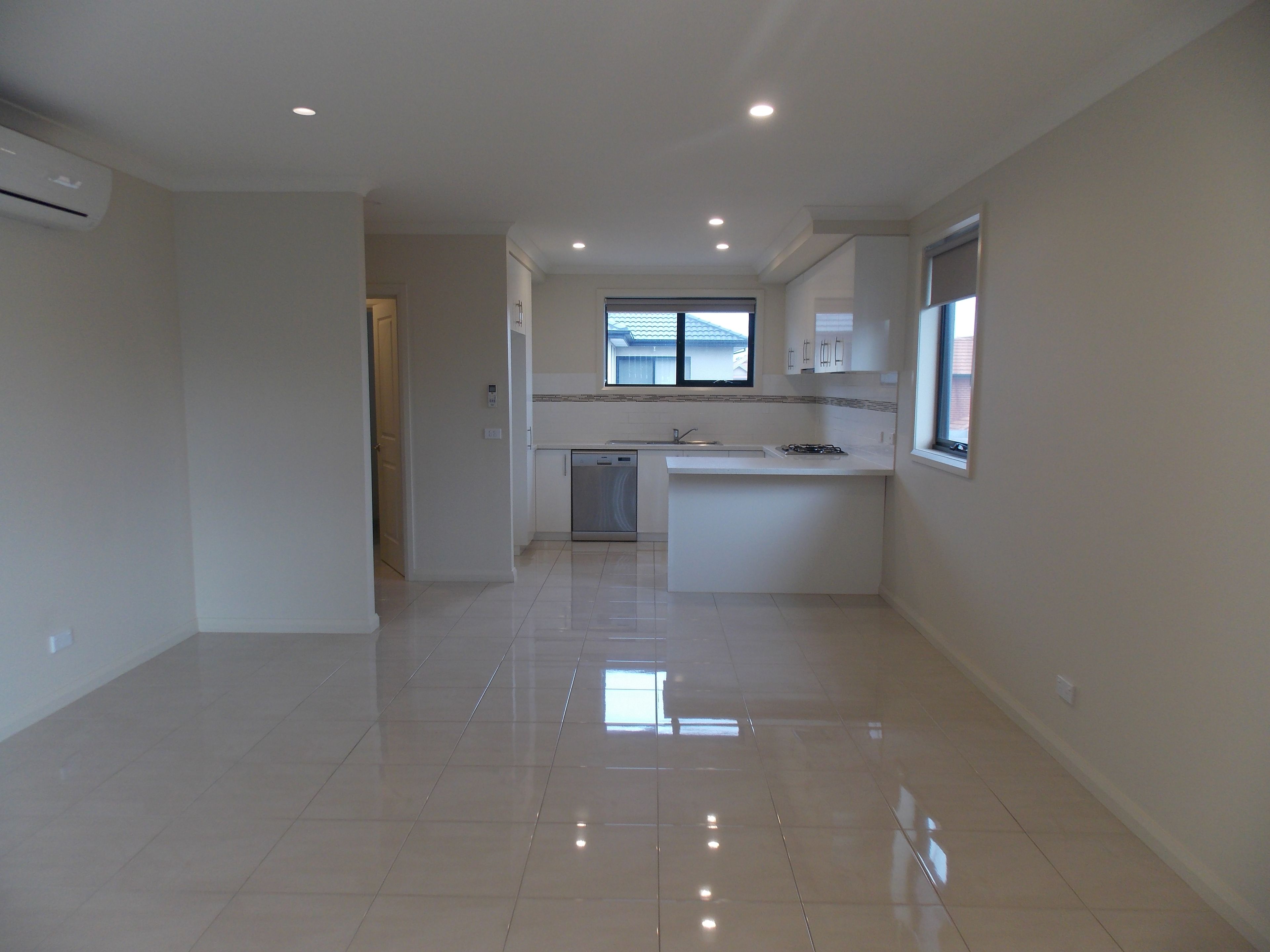 2/14 Mill Road, Oakleigh, VIC 3166
