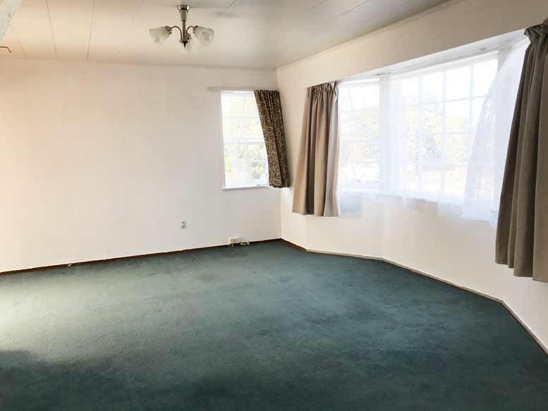 12 Medina Place, Half Moon Bay, Manukau City