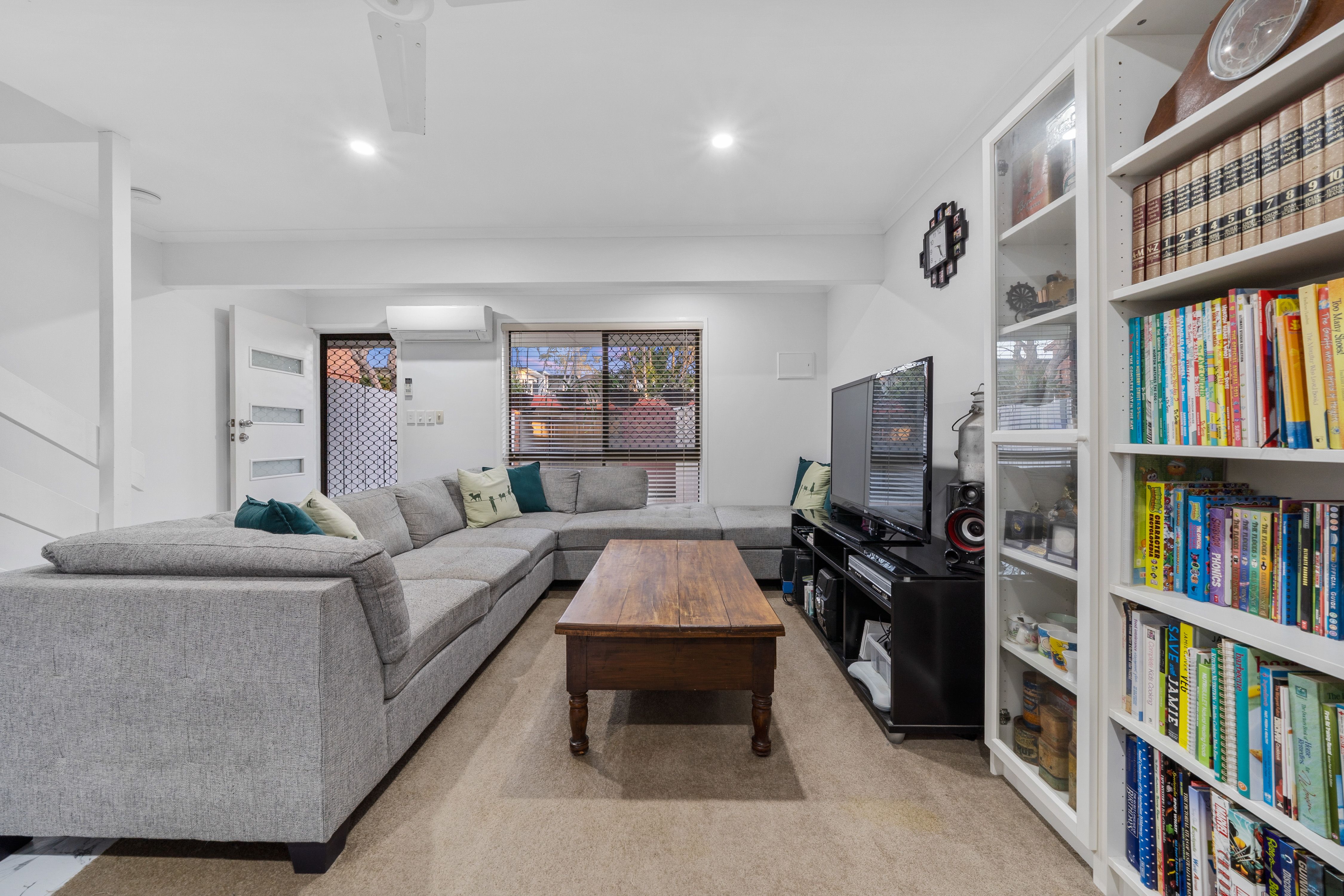 26/111 Barbaralla Drive — photo 10 of 21