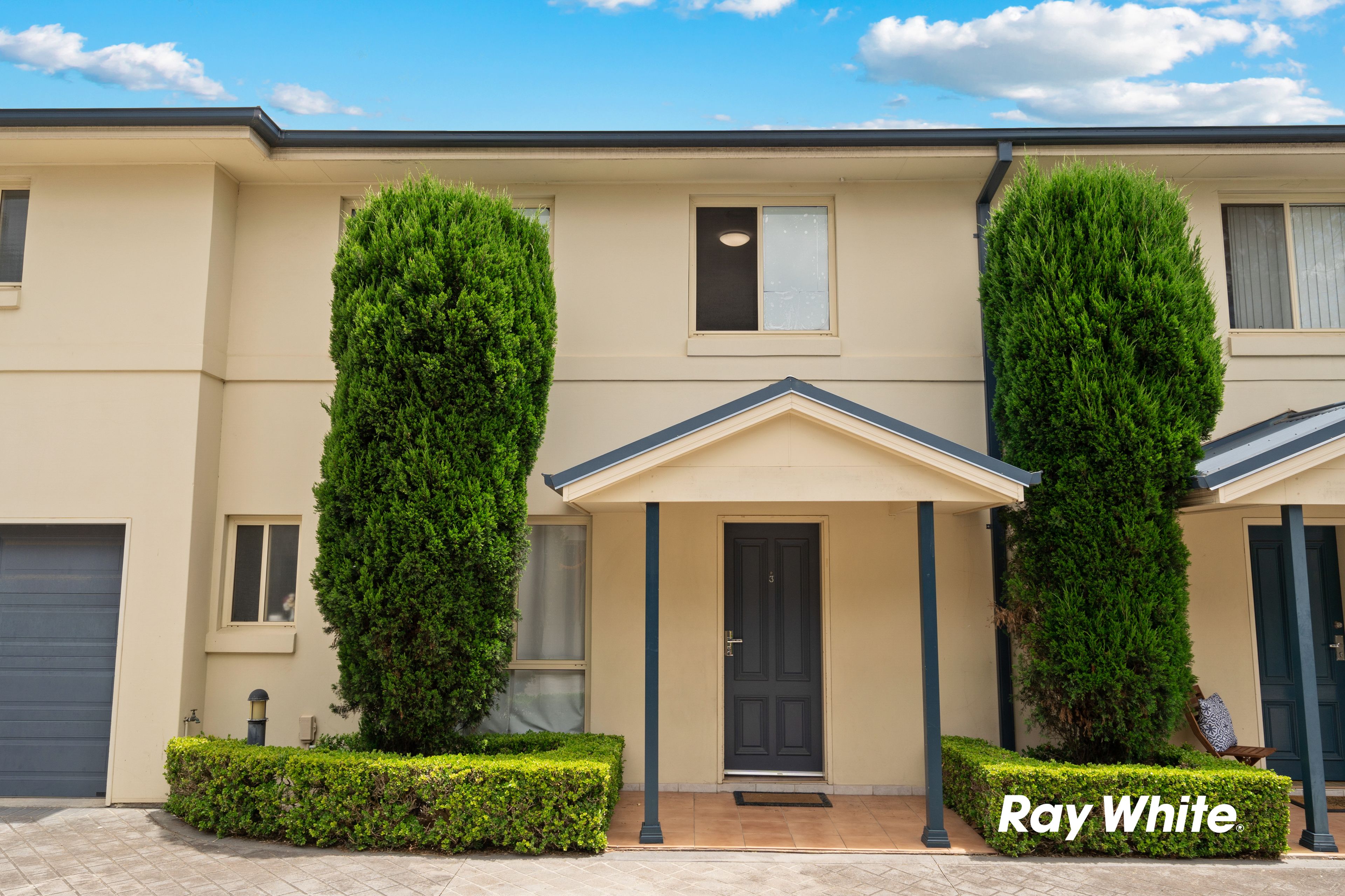 2 Stanbury Place, Quakers Hill NSW 2763