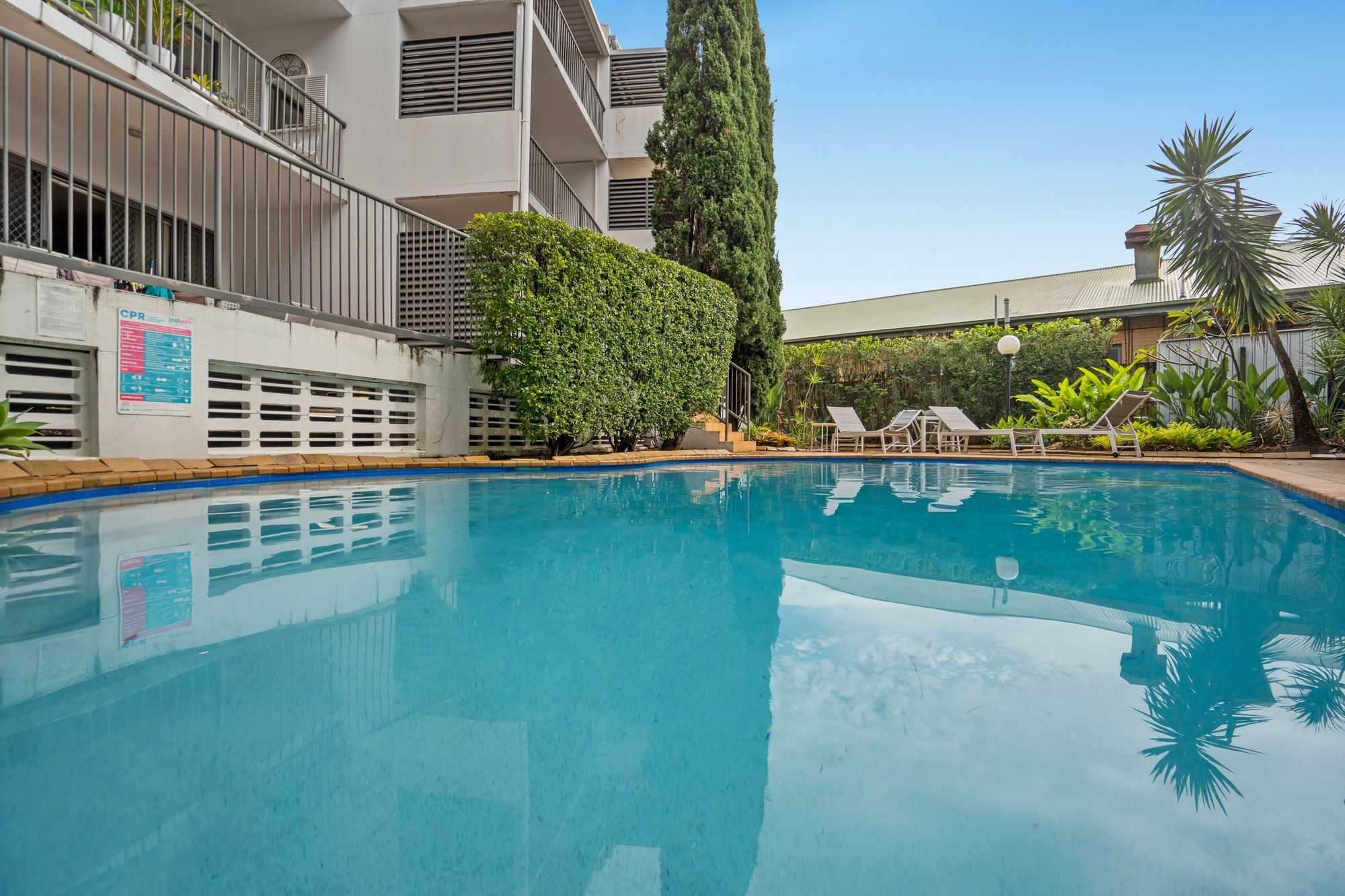 2/21-23 Markeri Street, Mermaid Beach, QLD 4218