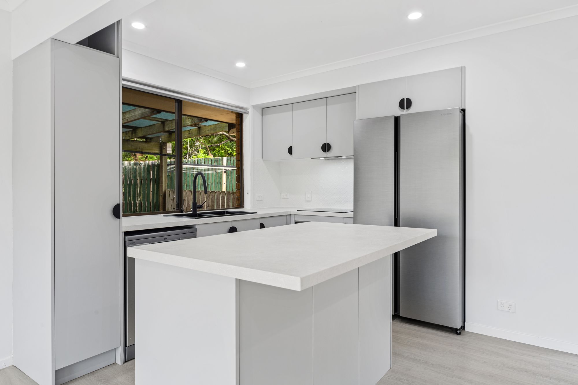 31 Eucumbene Drive, Petrie, QLD 4502