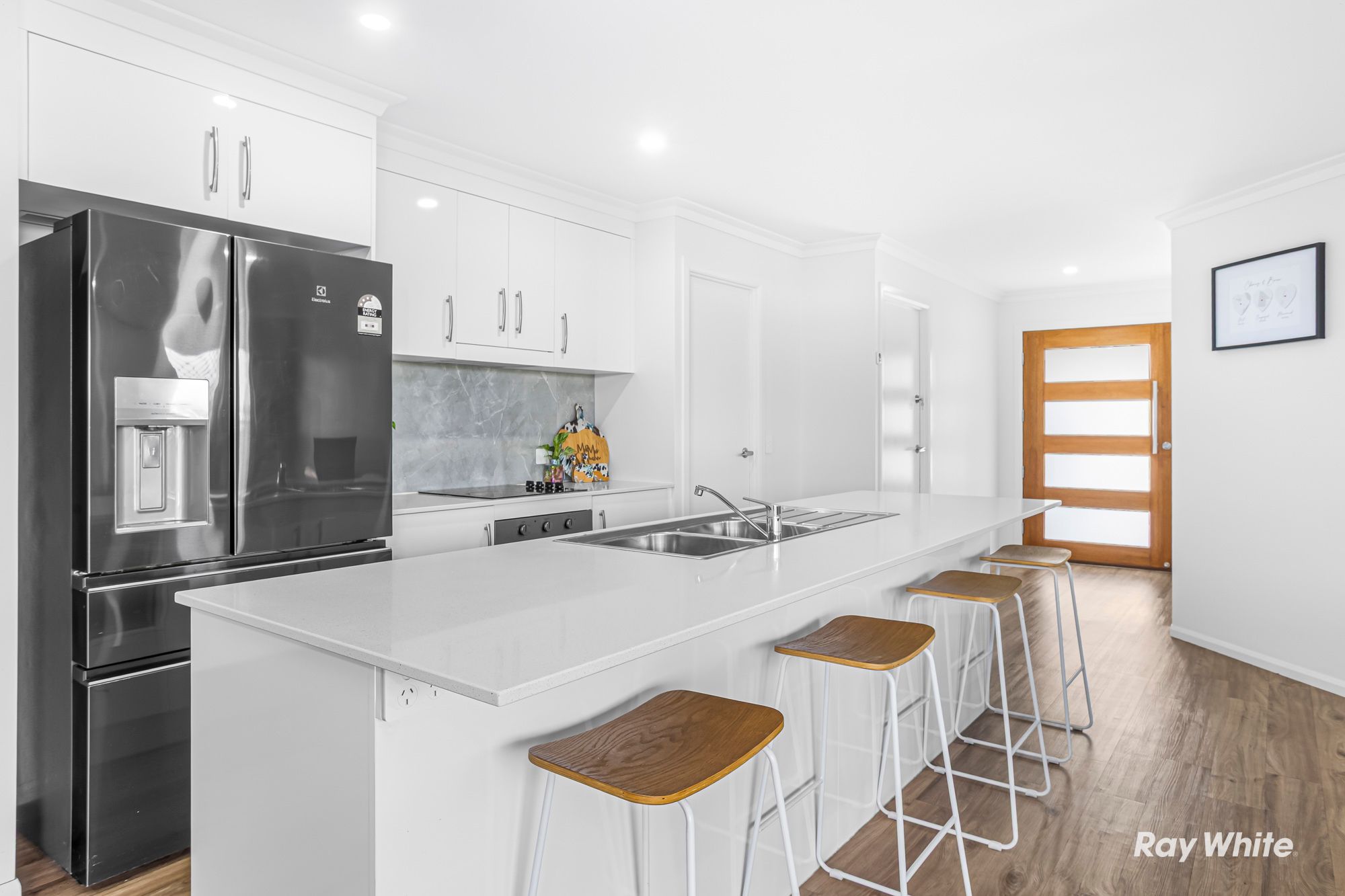 4 Tropical Place, Hidden Valley, QLD 4703