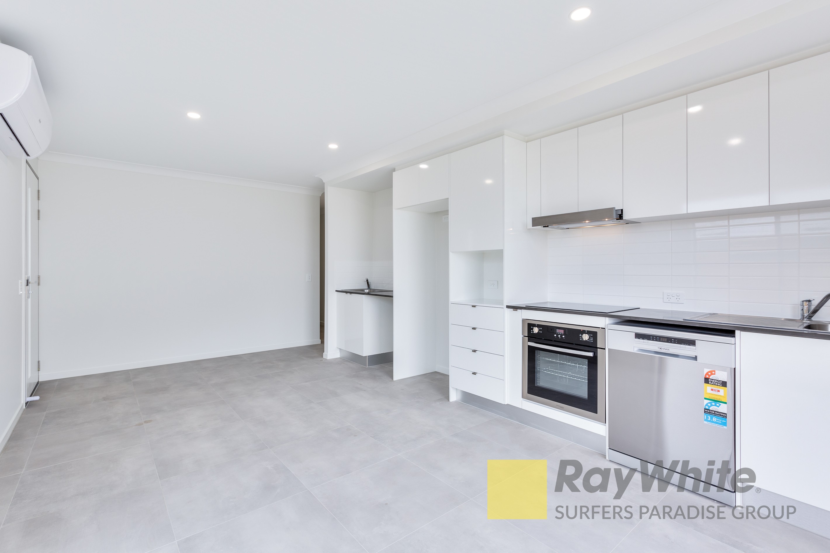 2/73 East Beaumont Road, Park Ridge, QLD 4125