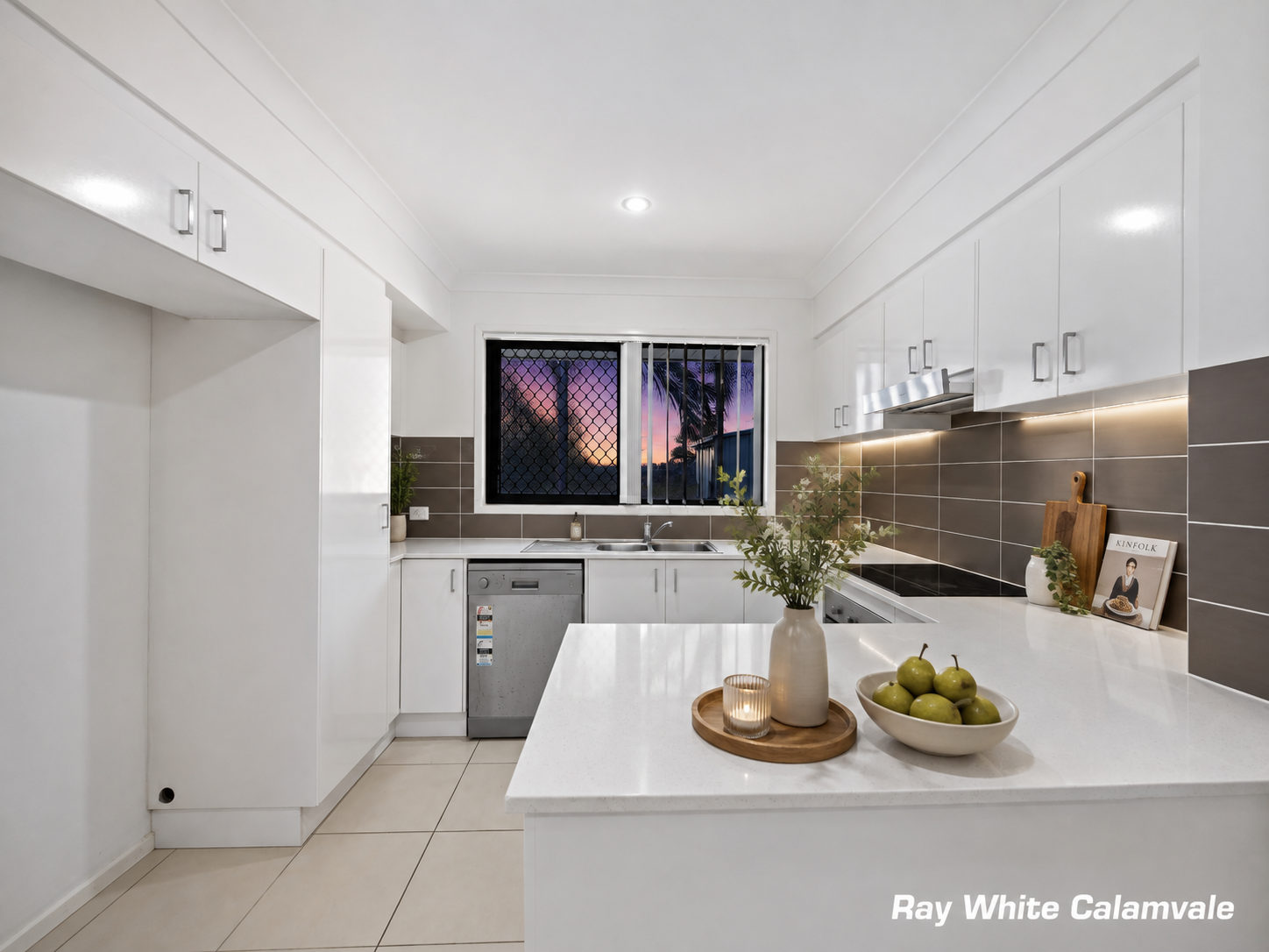 76/9 Eduard Place — photo 5 of 16