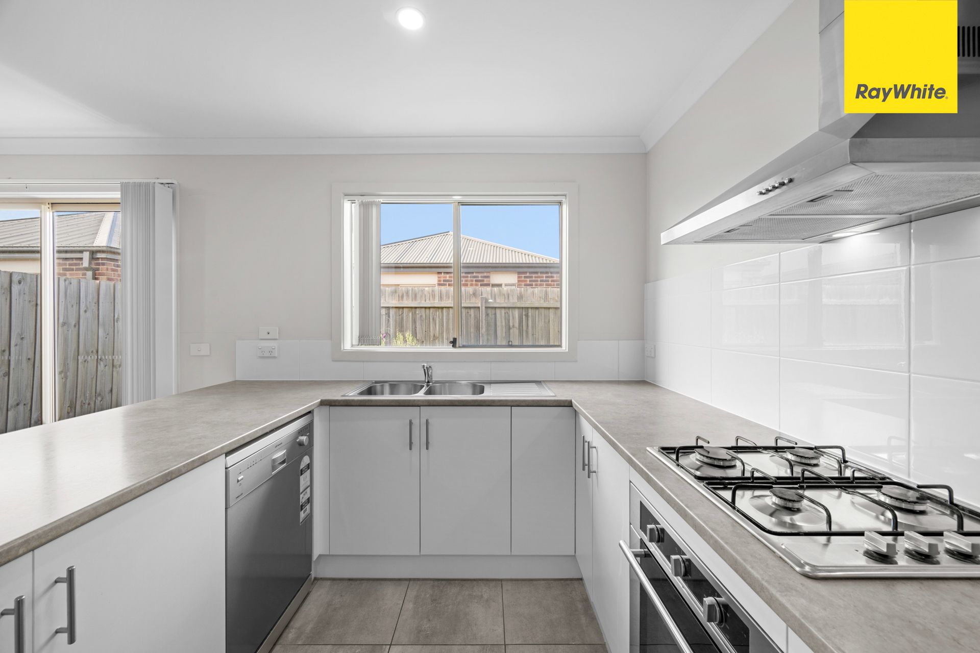 30B Grace Street — photo 8 of 13