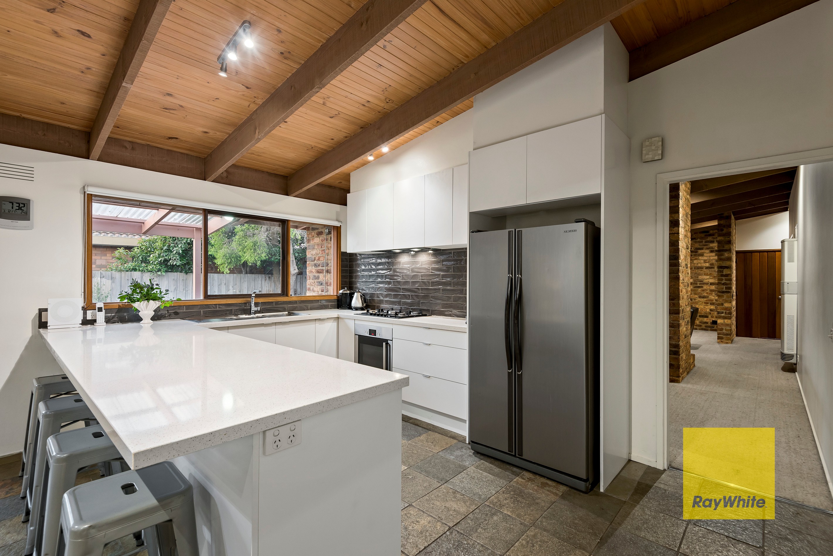 10 Crestmoor Drive, Highton, VIC 3216