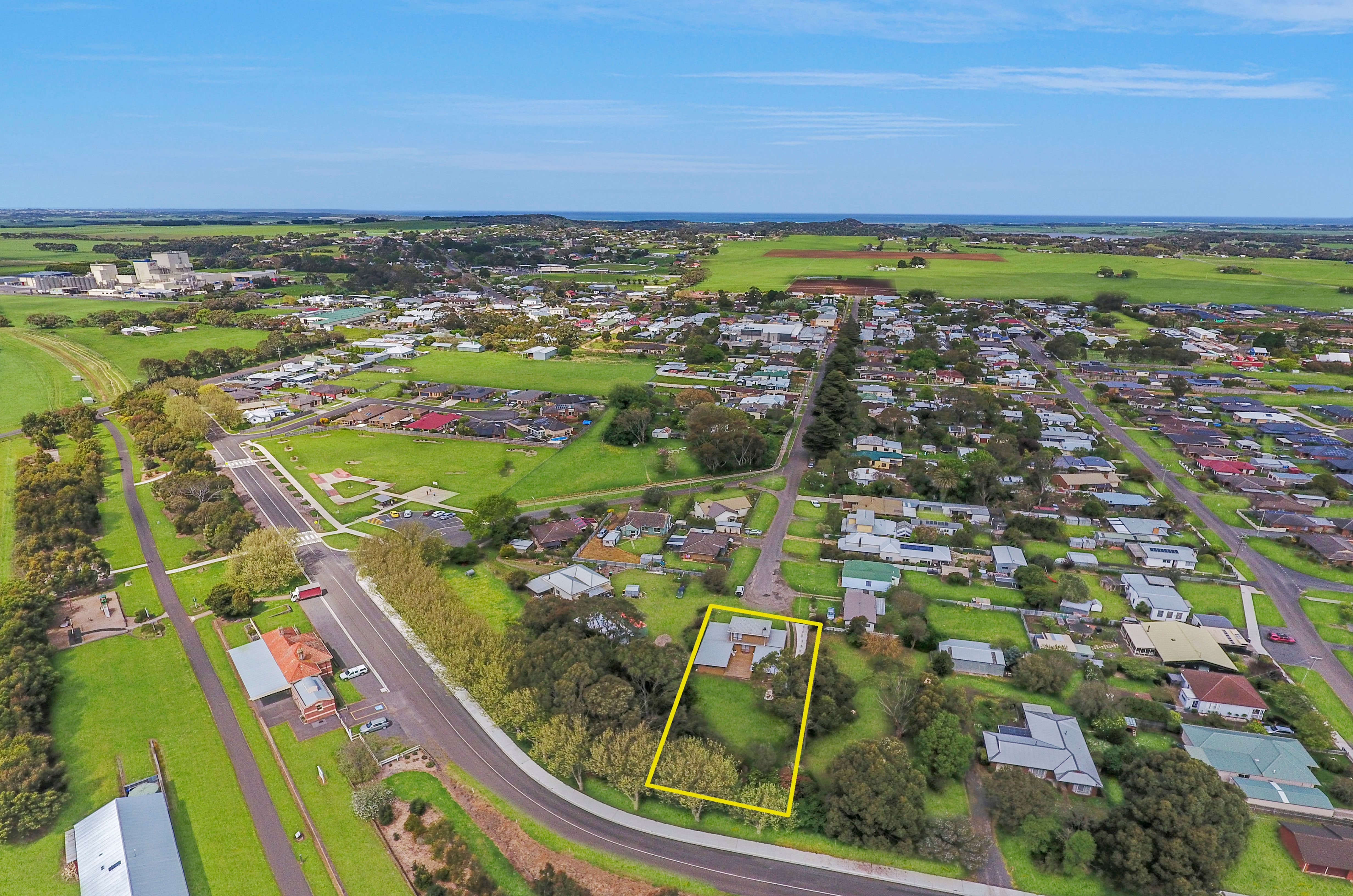 34 Station Street, Koroit, VIC 3282