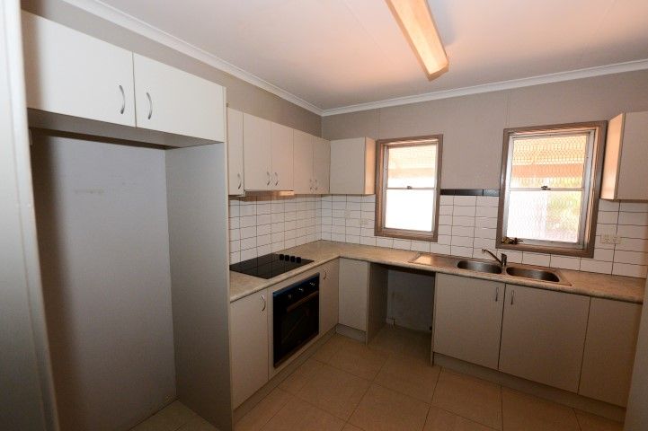 11 Mauger Place, South Hedland WA 6722