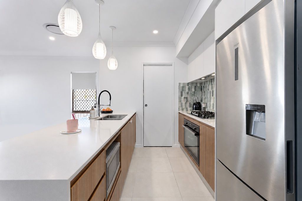 29 Daisy Street — photo 11 of 20
