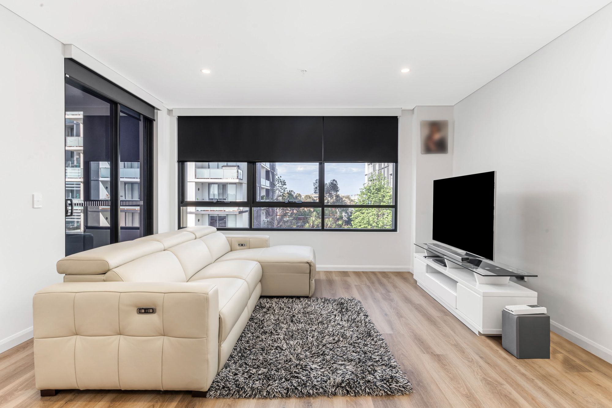422/2a Lord Sheffield Circuit, Penrith, NSW 2750