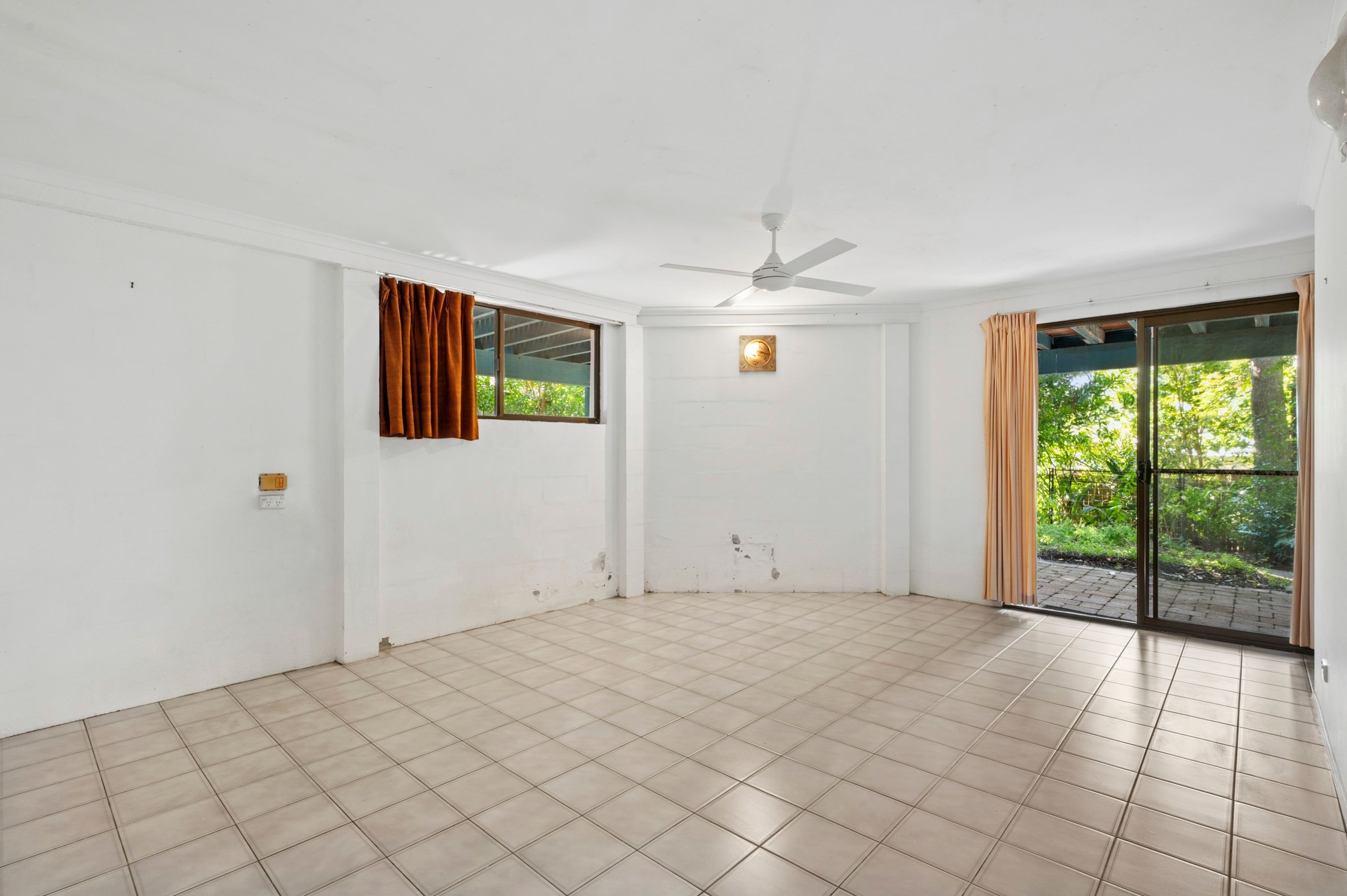 93 Upper Hastings Street — photo 13 of 16
