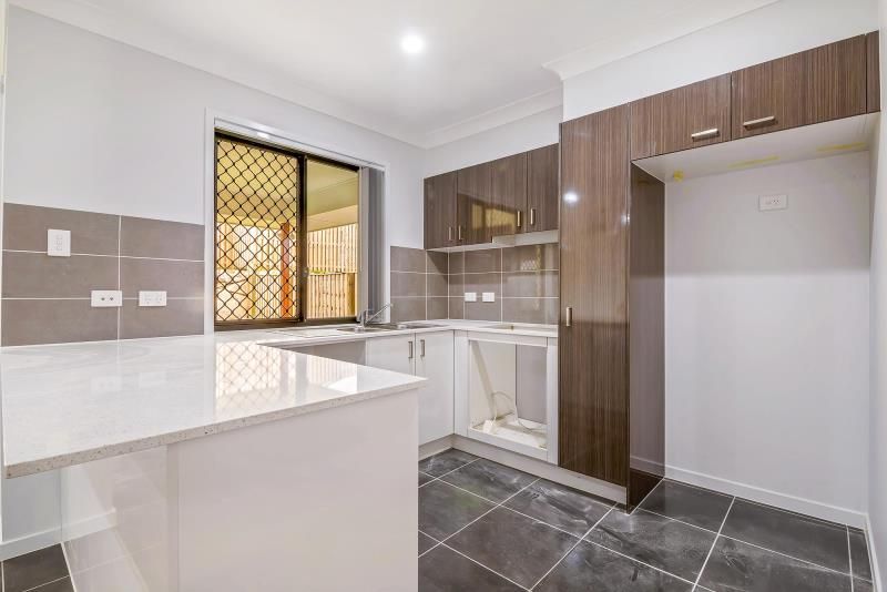 33 Voyager Terrace, Pimpama, QLD 4209