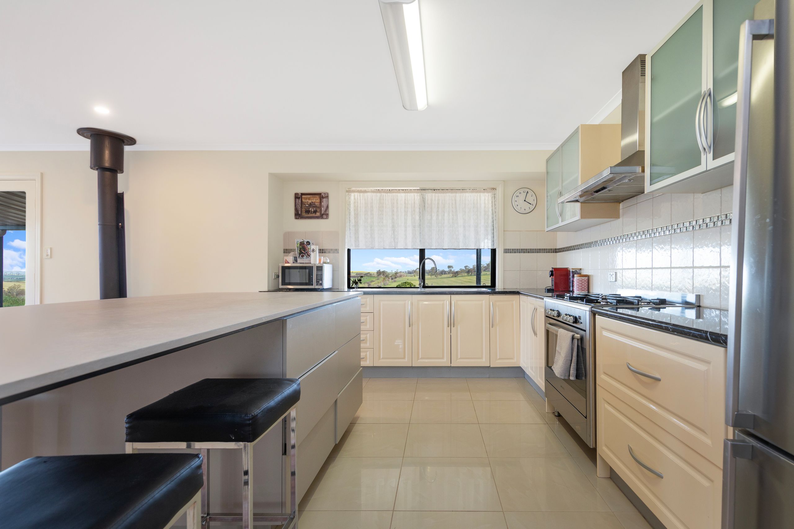 176 Grace Road — photo 4 of 30