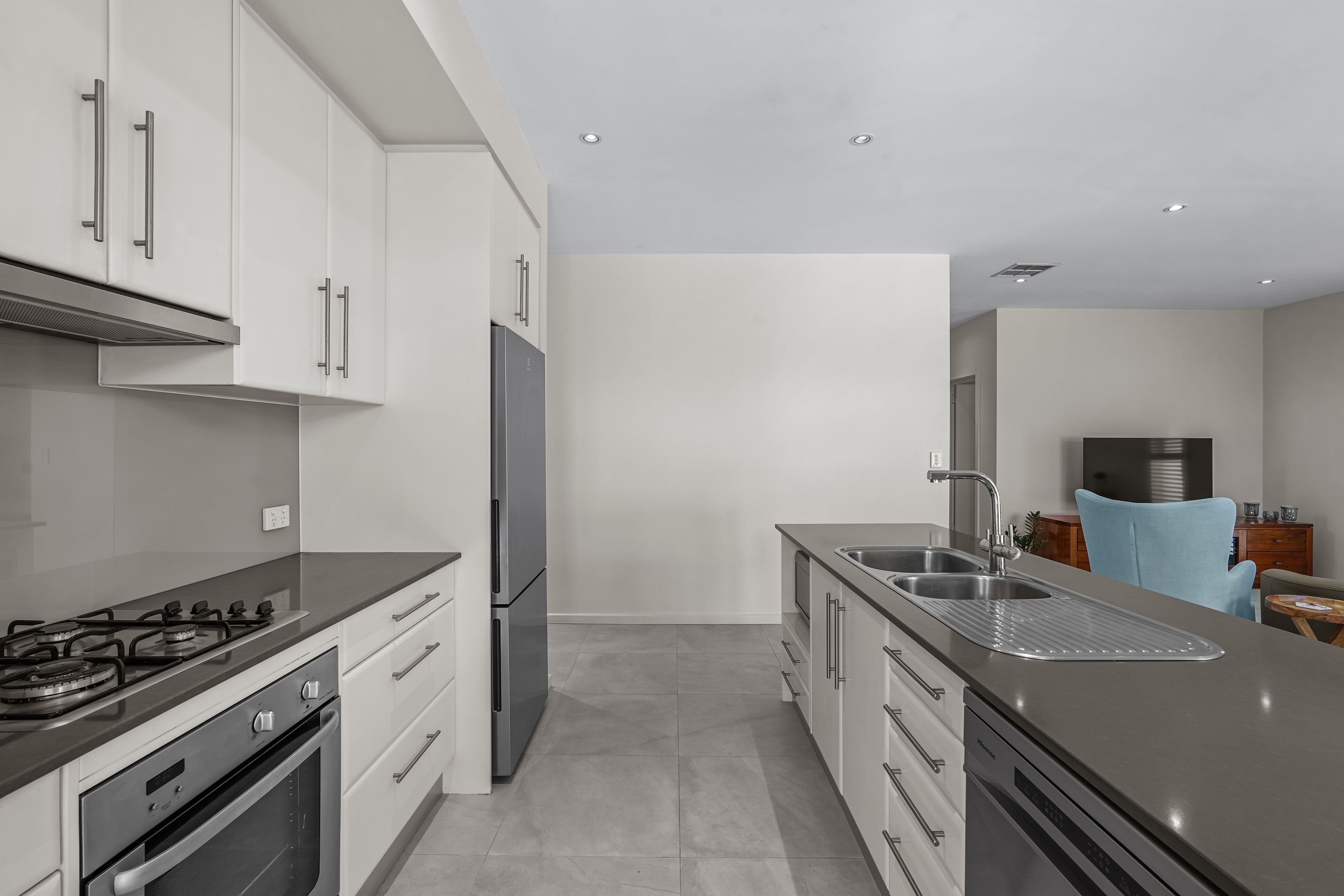 4/5 Avondale Street — photo 5 of 12