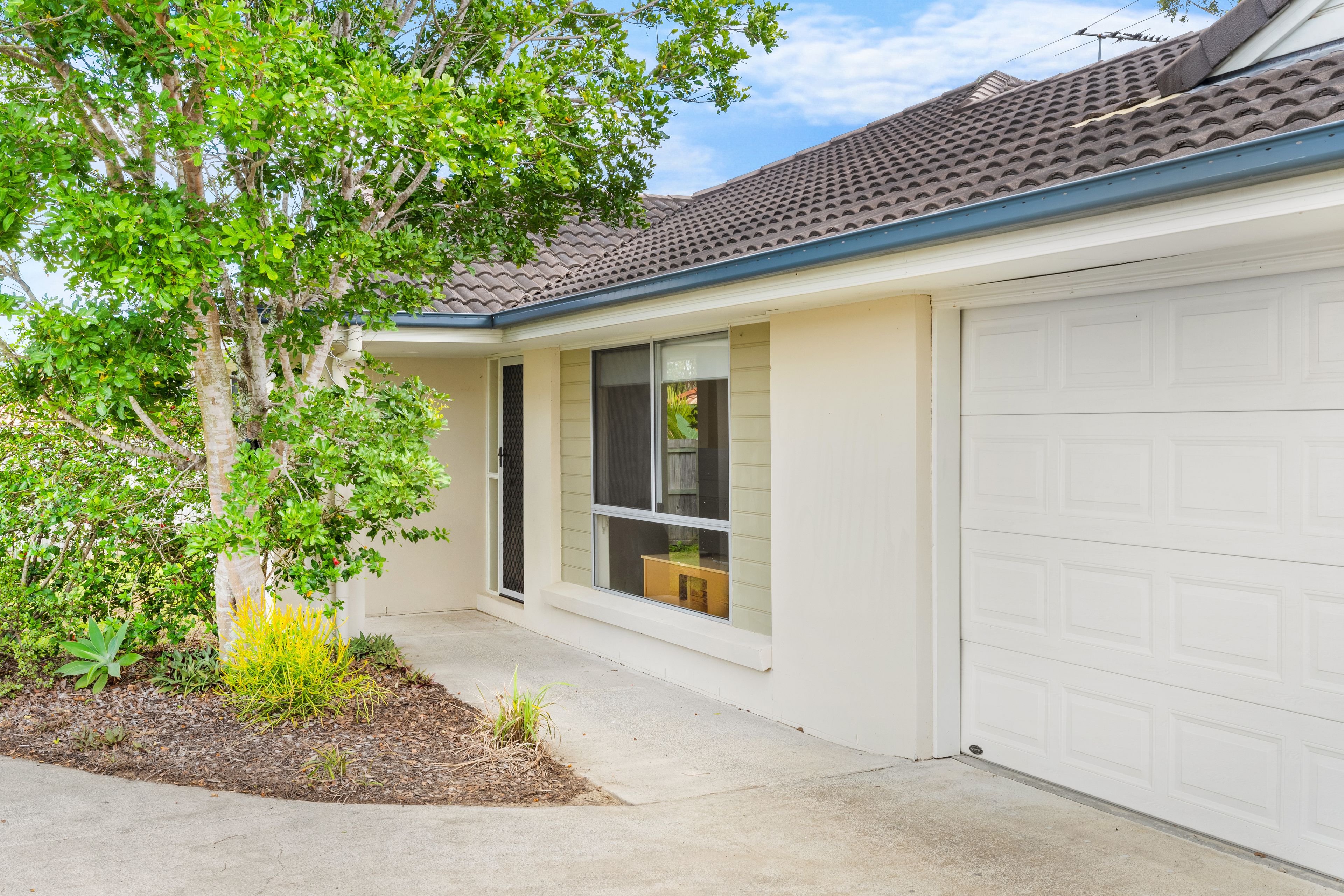 10 Somerwil Crescent, Bellbird Park, QLD 4300