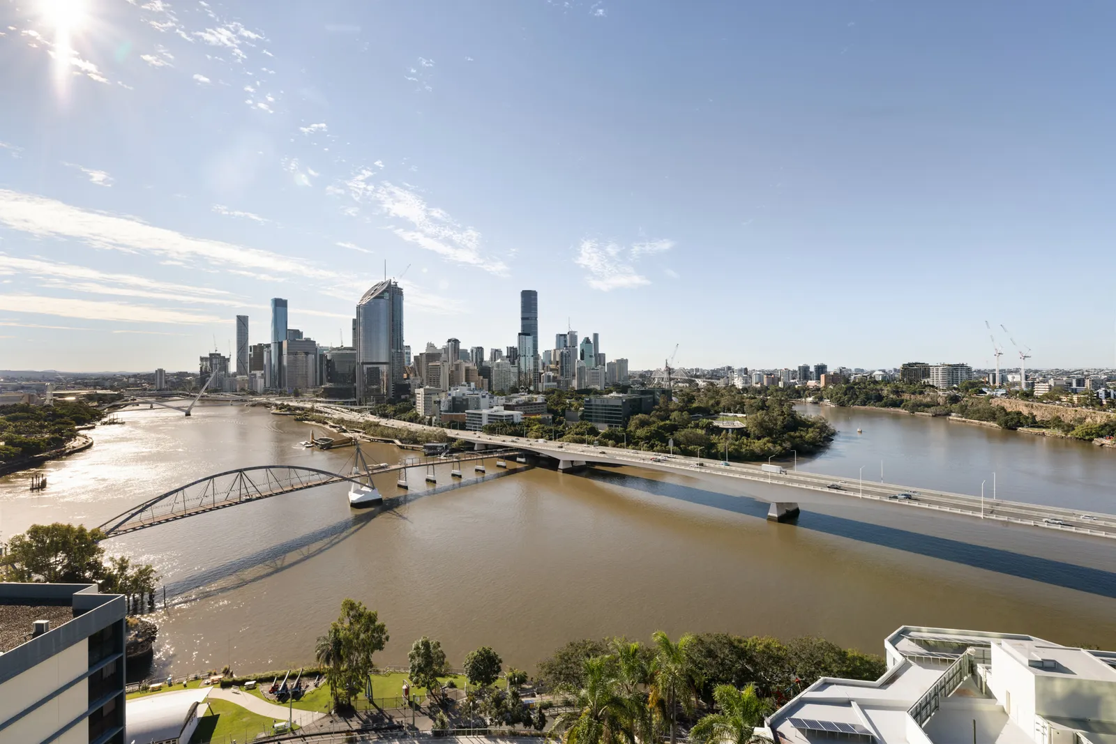 1402/9 Christie Street, South Brisbane