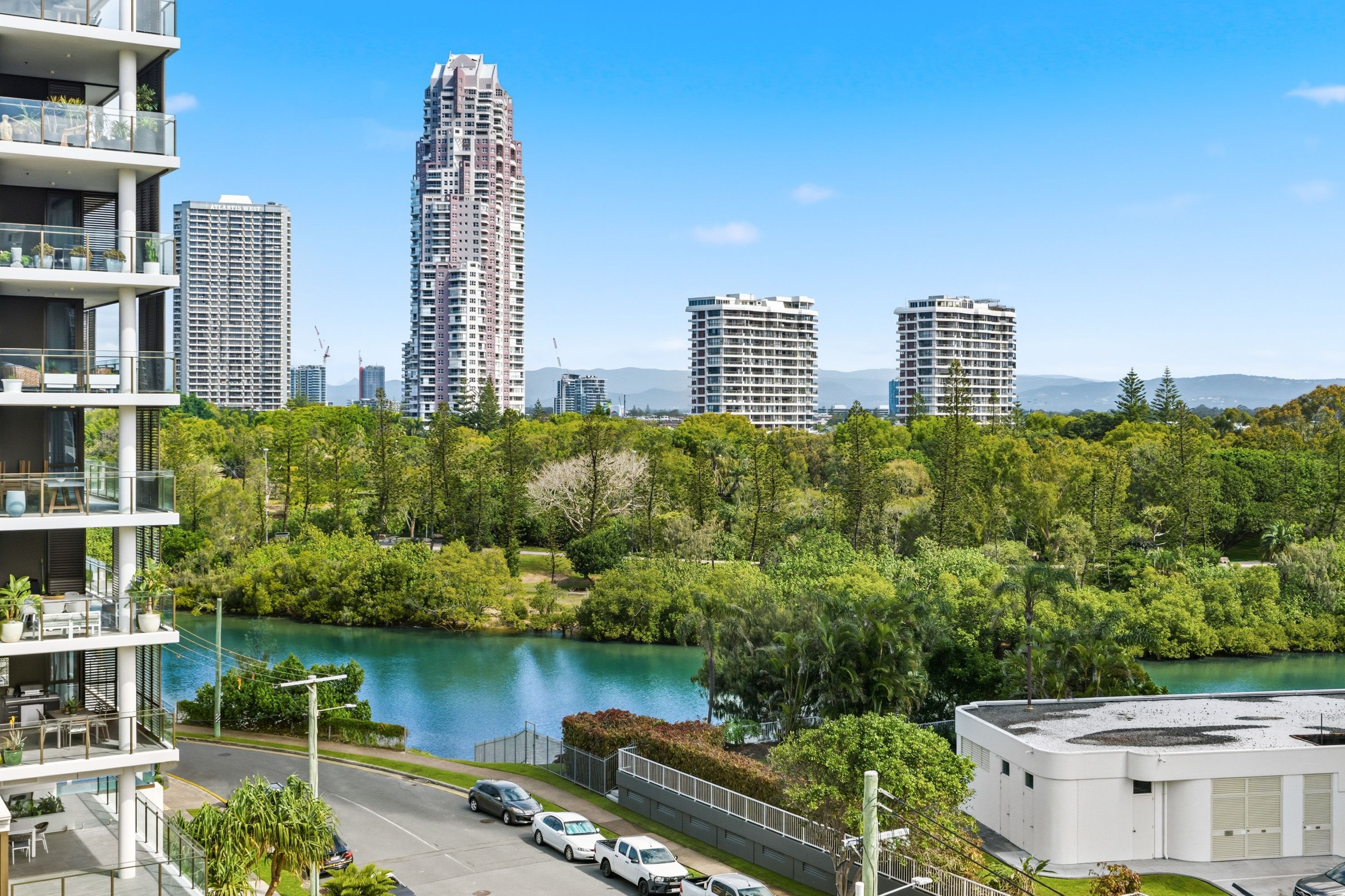 18/15 Pacific Street — photo 15 of 17