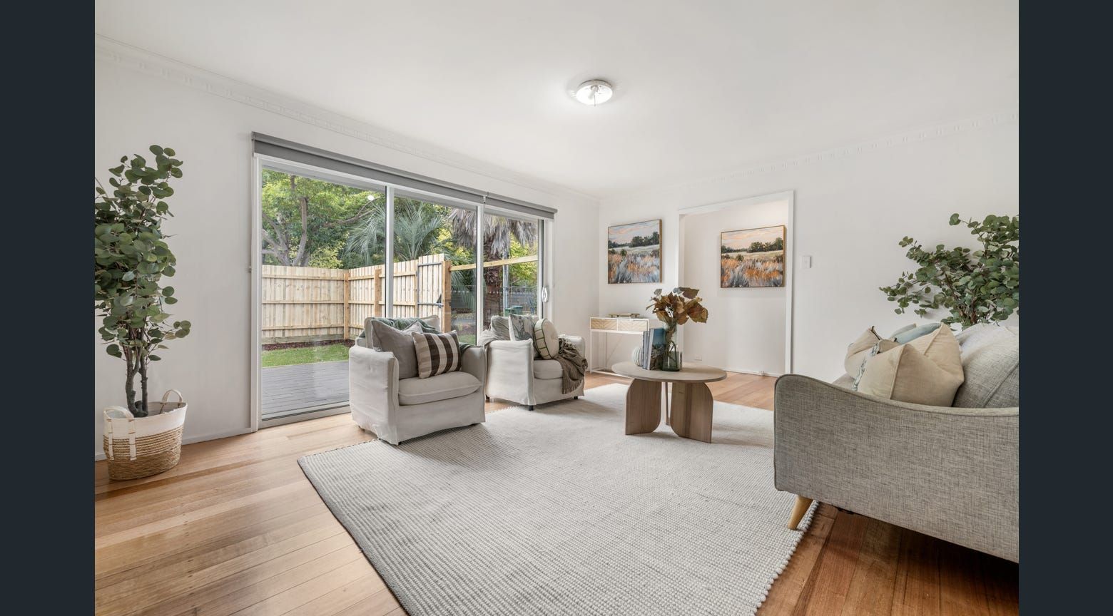 1/4 Louisa Street — photo 10 of 17