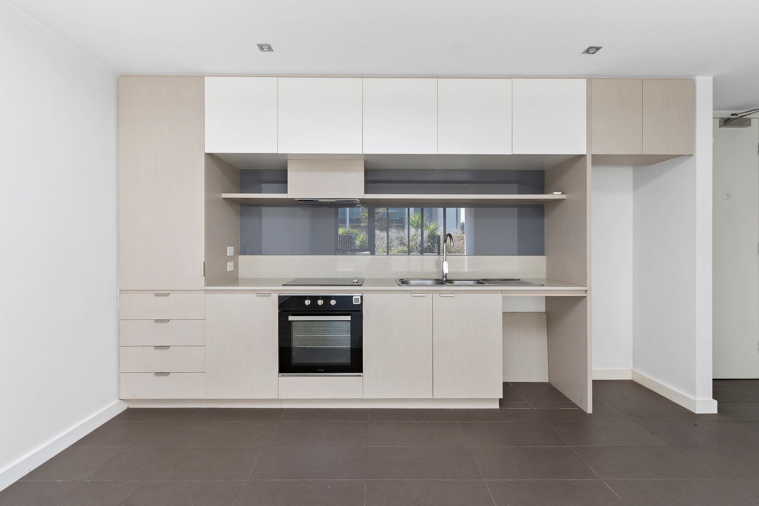 24/44 Eucalyptus Drive, Maidstone, VIC 3012